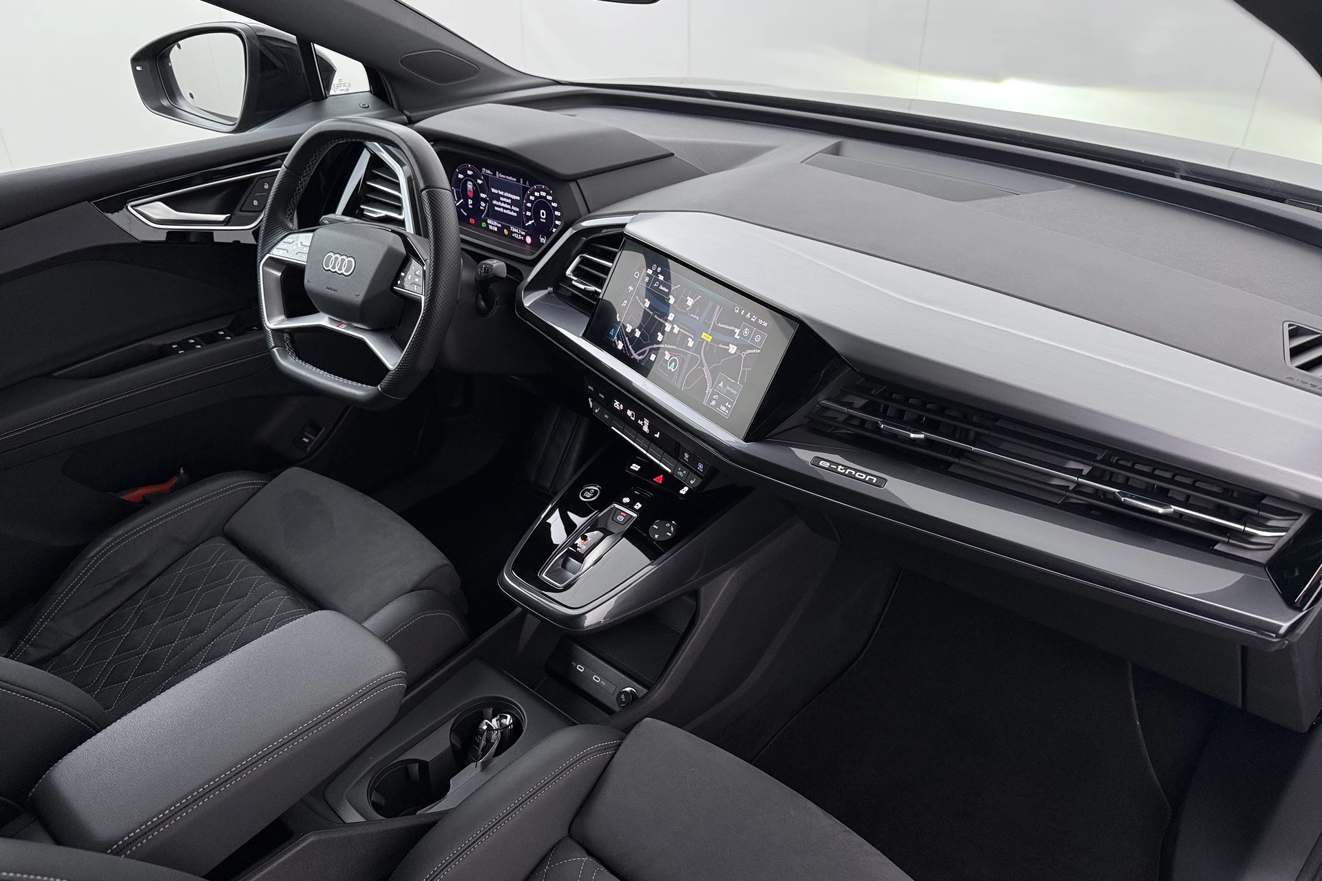 Hoofdafbeelding Audi Q4 e-tron