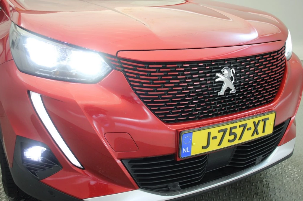 Hoofdafbeelding Peugeot e-2008