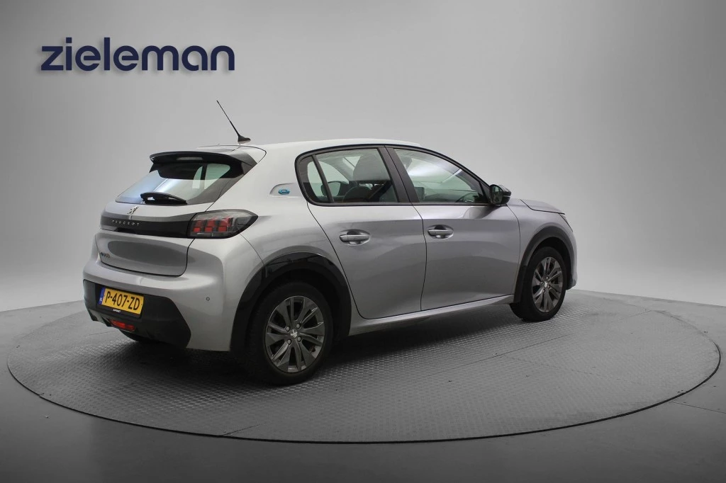 Hoofdafbeelding Peugeot e-208