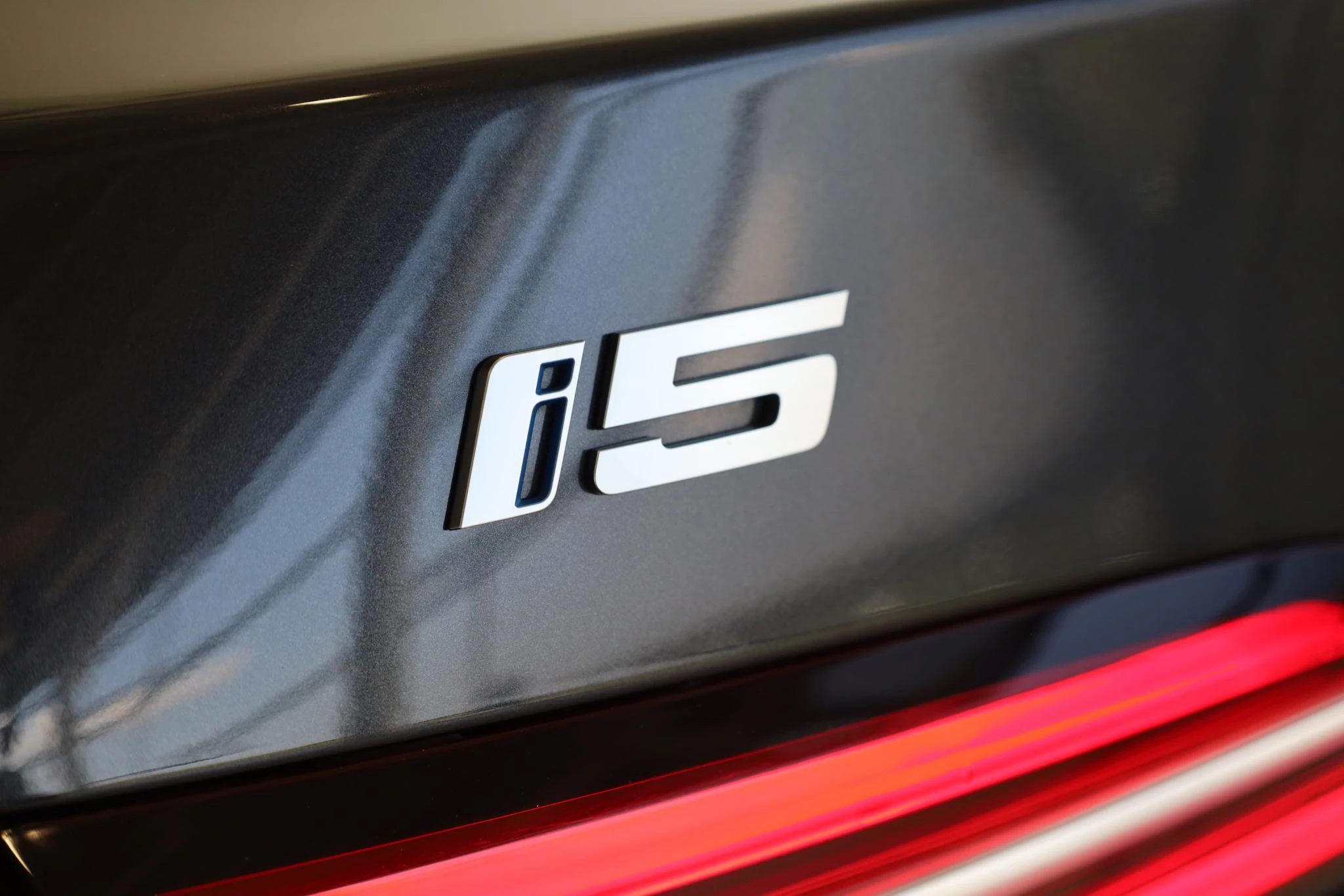 Hoofdafbeelding BMW i5