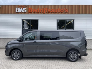 Ford Transit Custom 340 2.0 TDCI L2H1 Trend DC 6 persoons / NIEUW / bpm vrij / rijklaar € 39.950 ex btw / lease vanaf € 715 / direct leverbaar / airco / cruise / apple carplay / camera / magnetic grey metallic