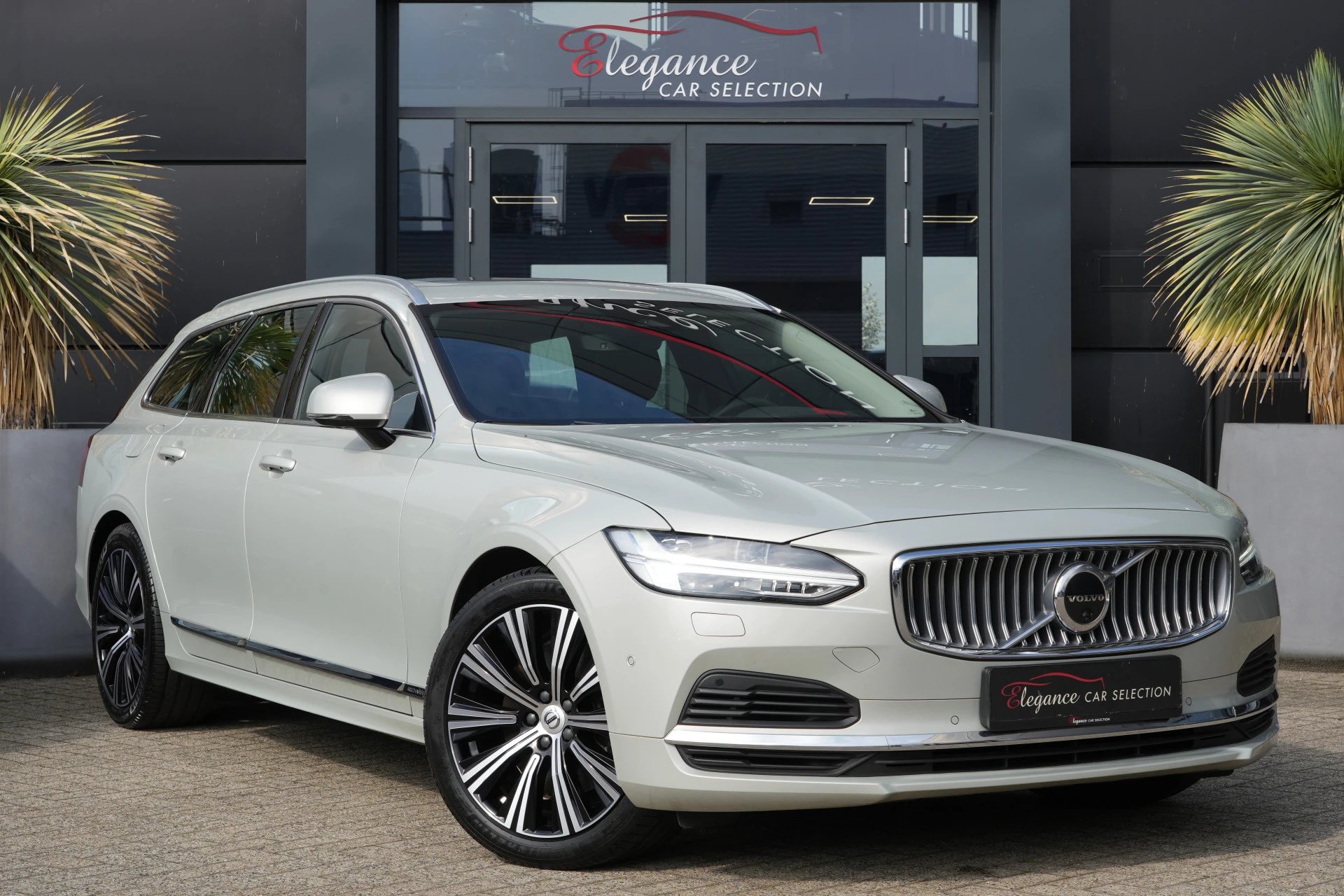 Hoofdafbeelding Volvo V90