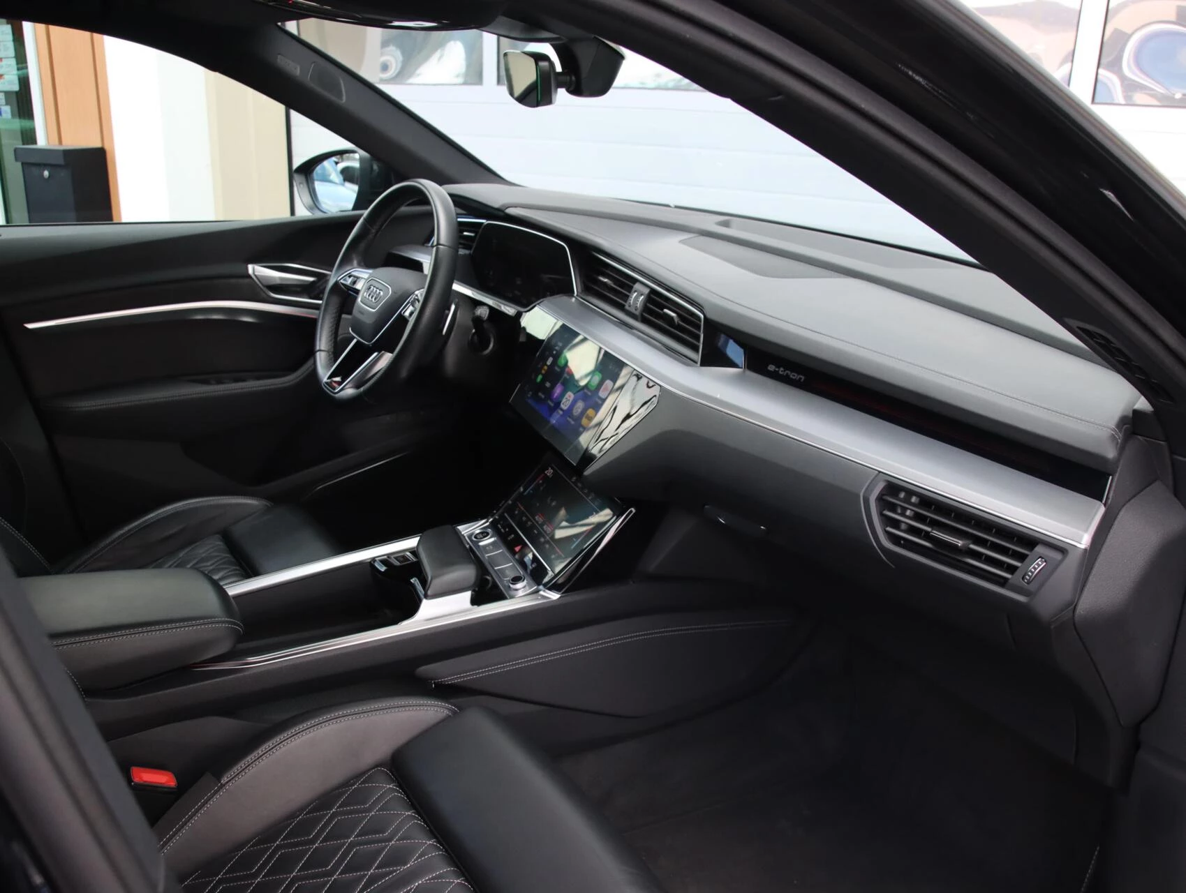 Hoofdafbeelding Audi e-tron