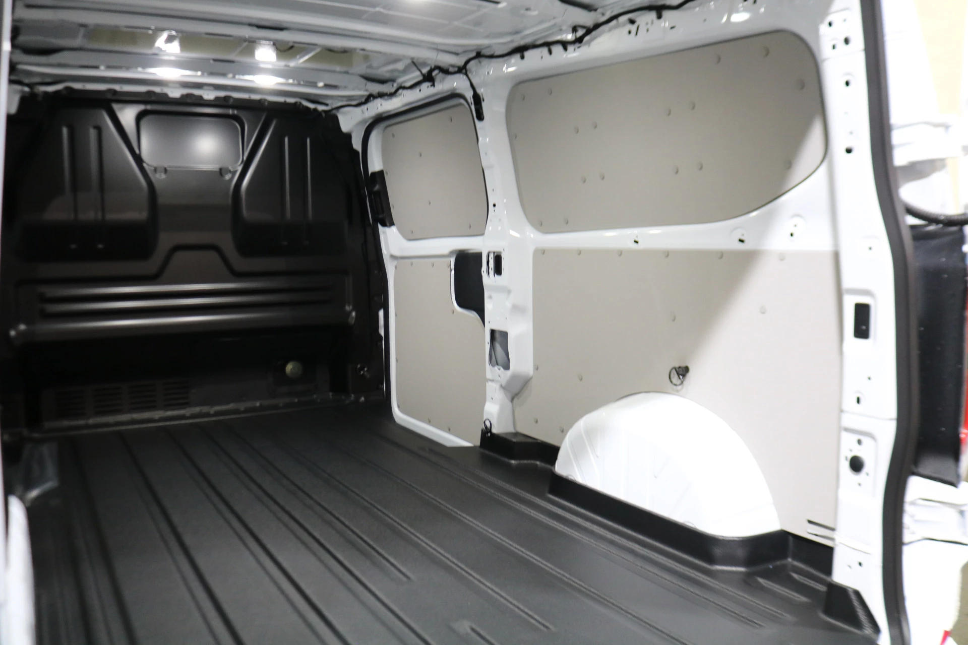 Hoofdafbeelding Ford E-Transit Custom