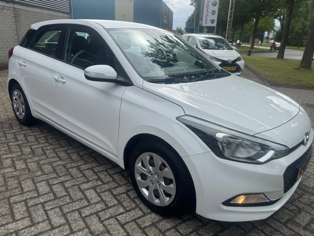 Hoofdafbeelding Hyundai i20