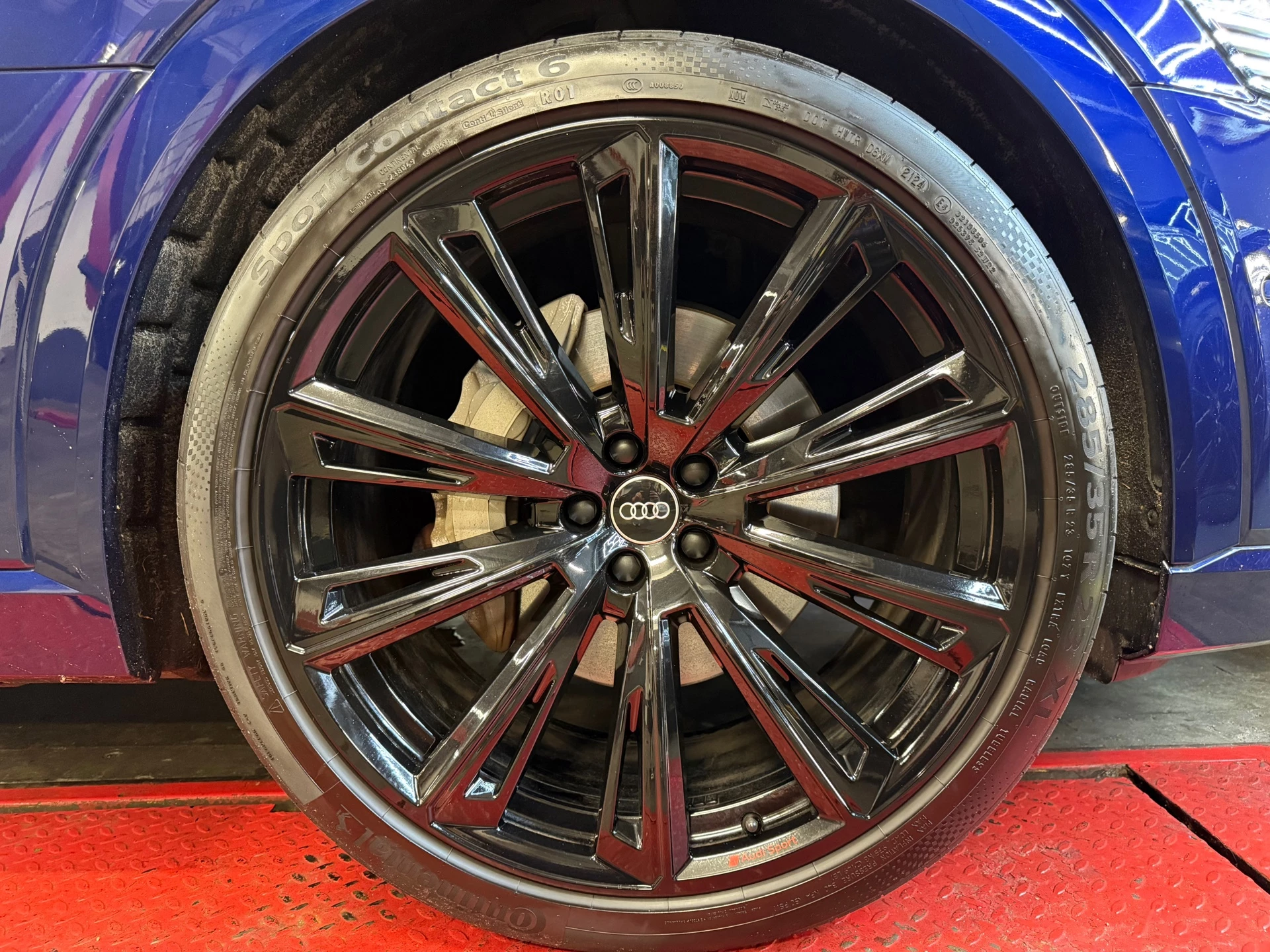 Hoofdafbeelding Audi e-tron