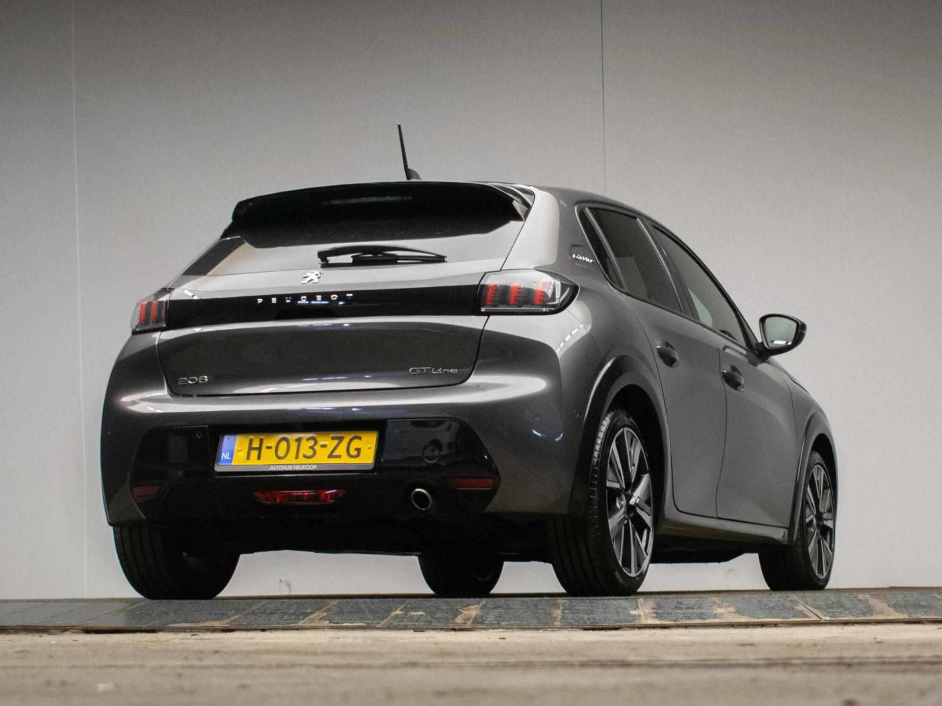 Hoofdafbeelding Peugeot 208
