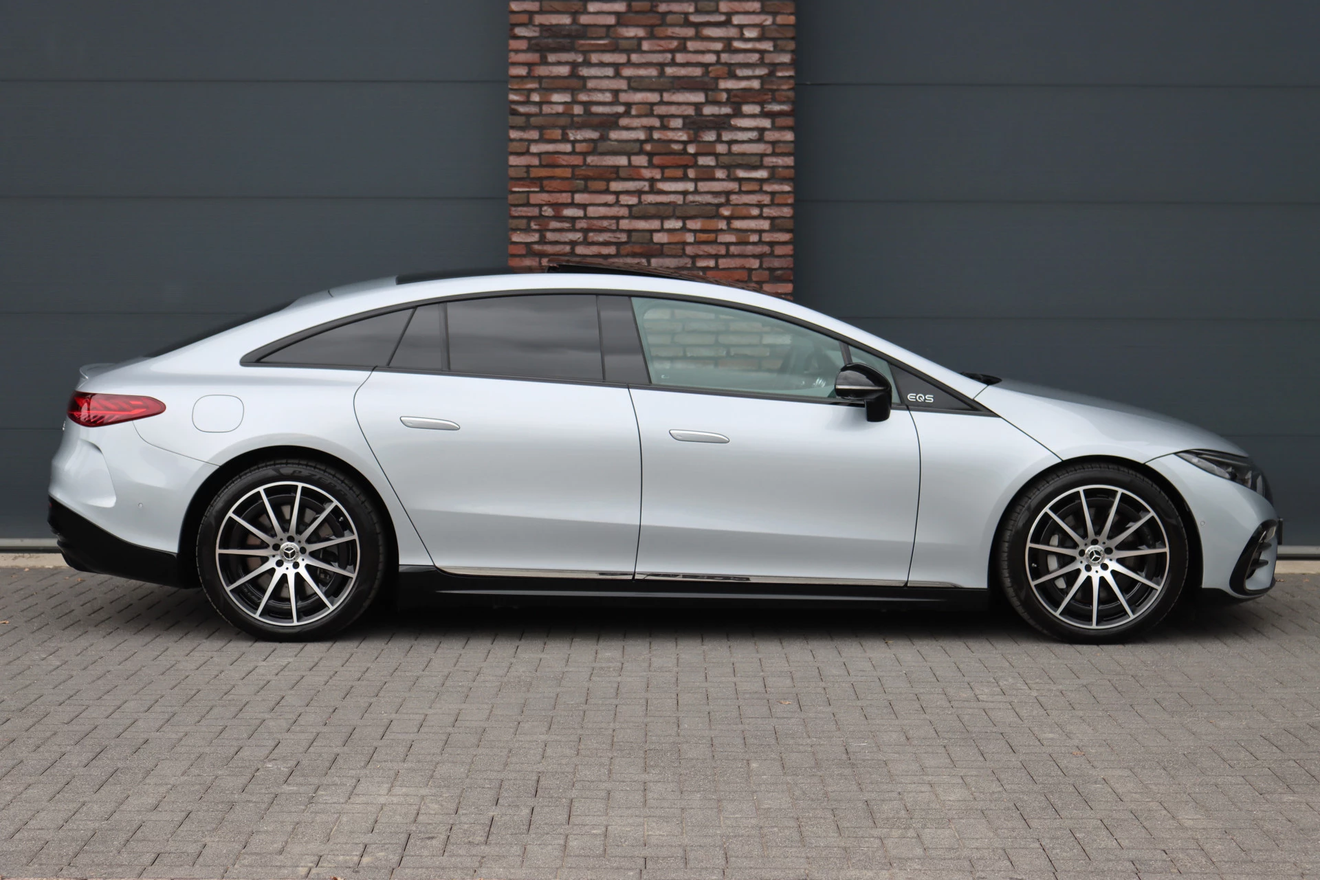 Hoofdafbeelding Mercedes-Benz EQS
