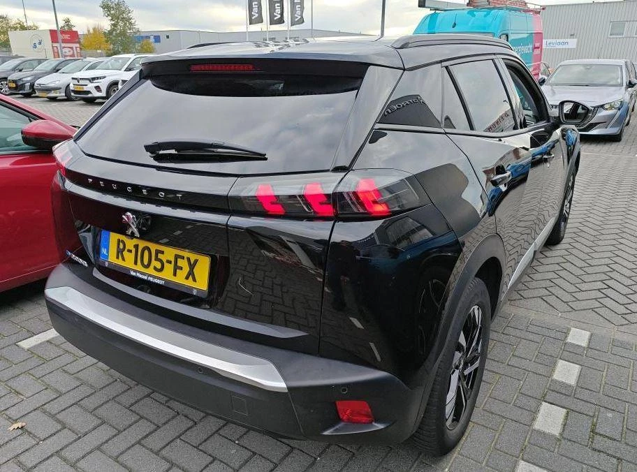 Hoofdafbeelding Peugeot e-2008