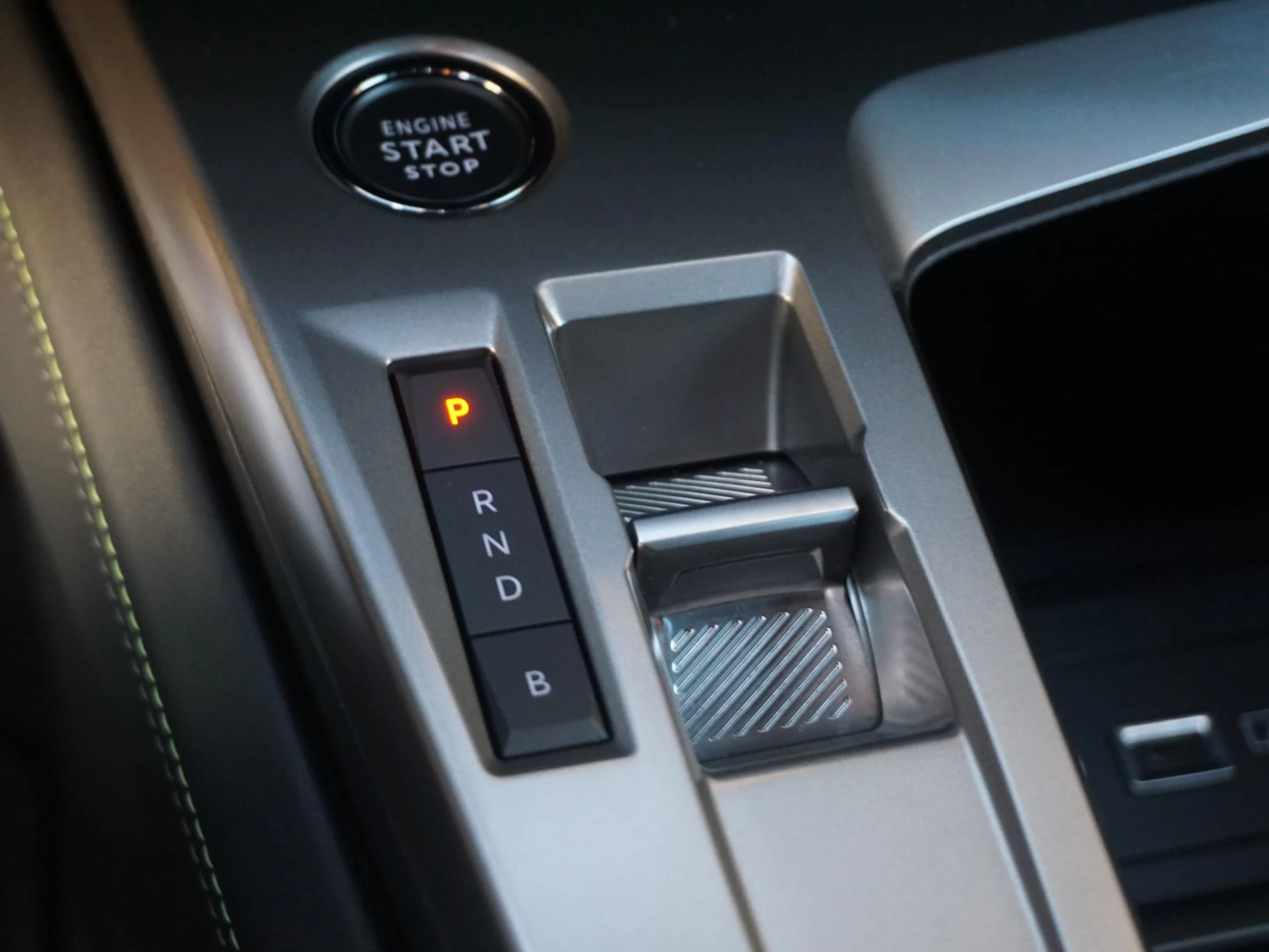 Hoofdafbeelding Peugeot e-308