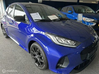 Hoofdafbeelding Toyota Yaris Toyota Yaris 1.5 Hybrid Executive