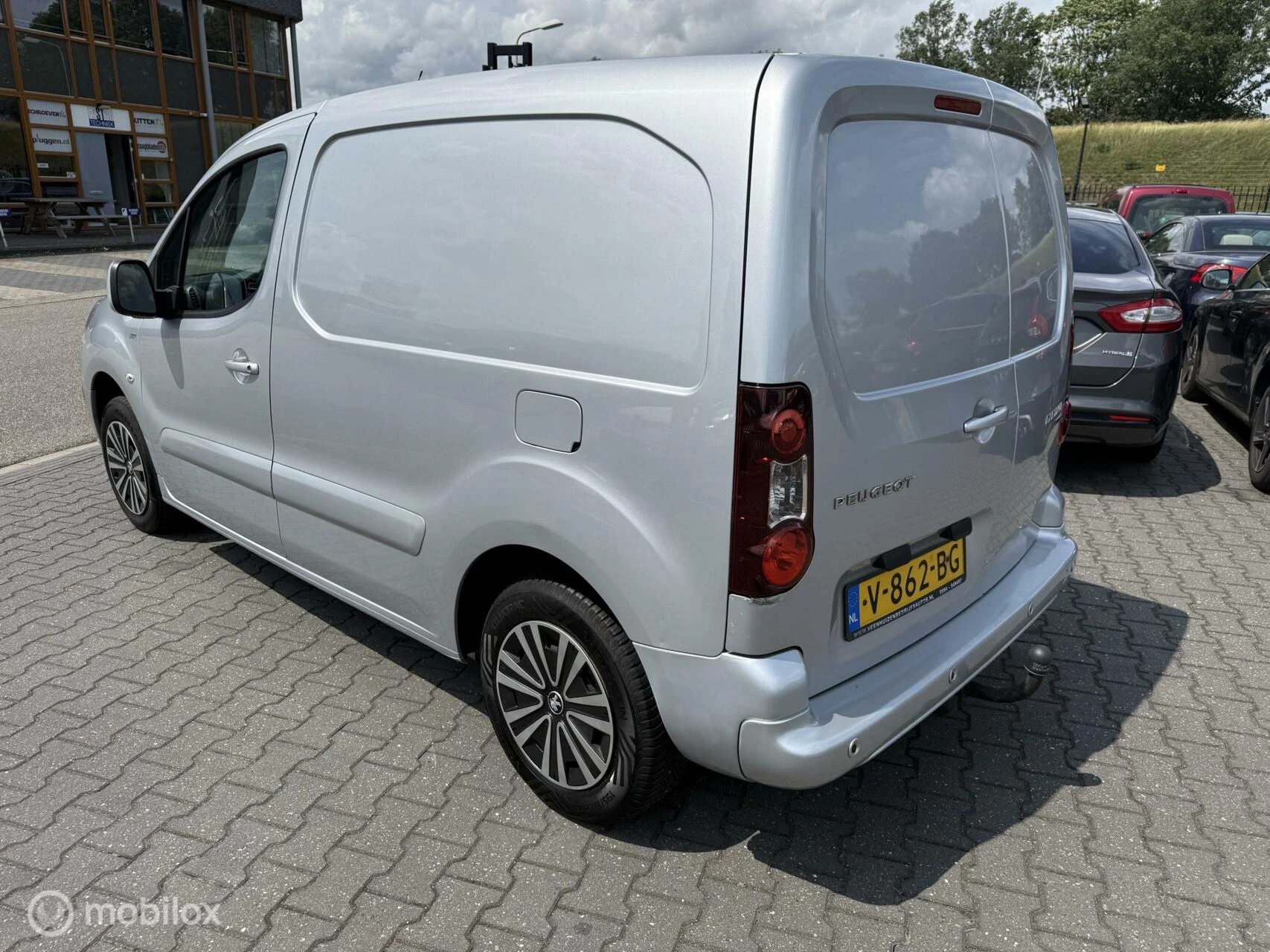 Hoofdafbeelding Peugeot Partner