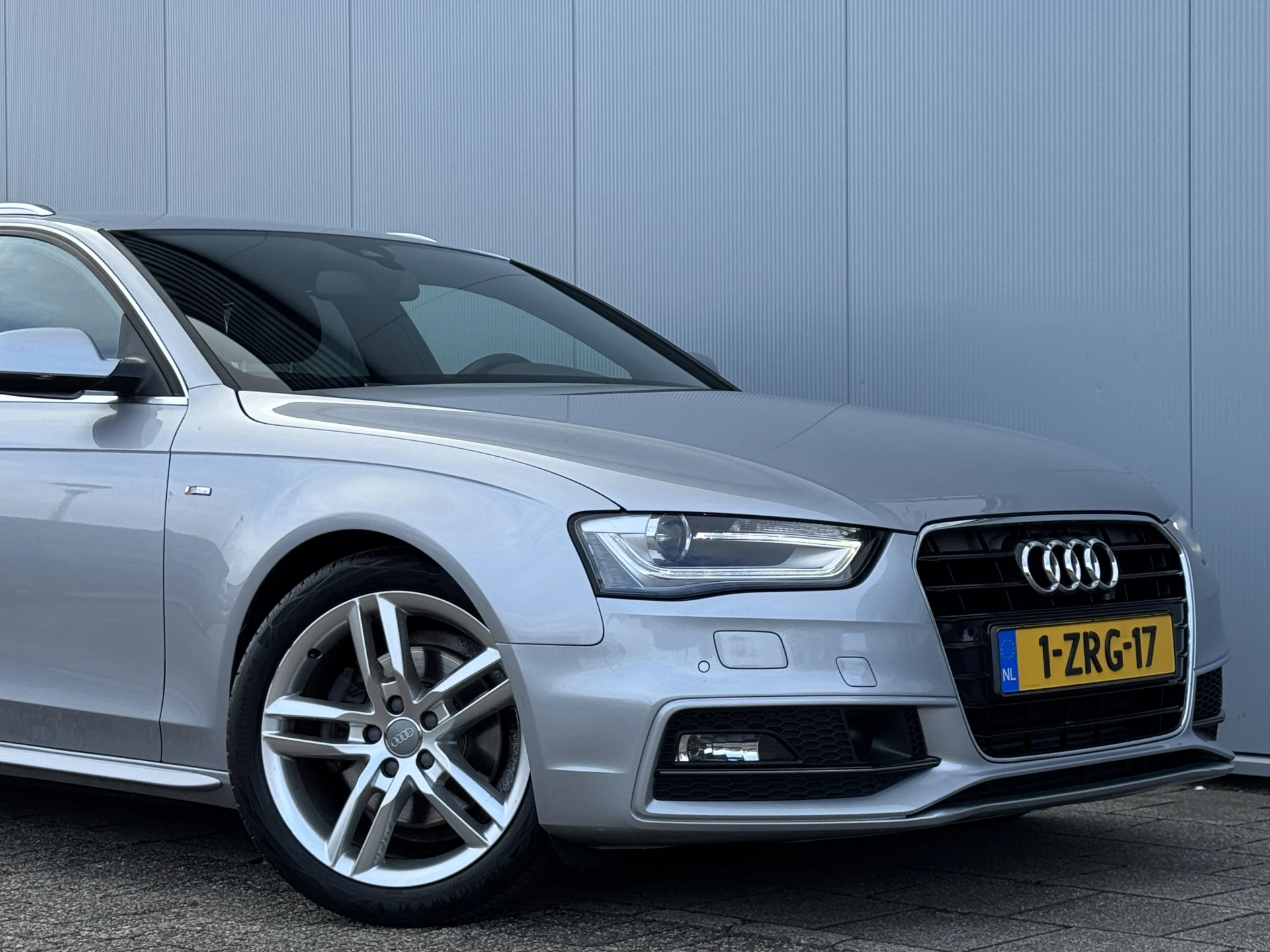 Hoofdafbeelding Audi A4