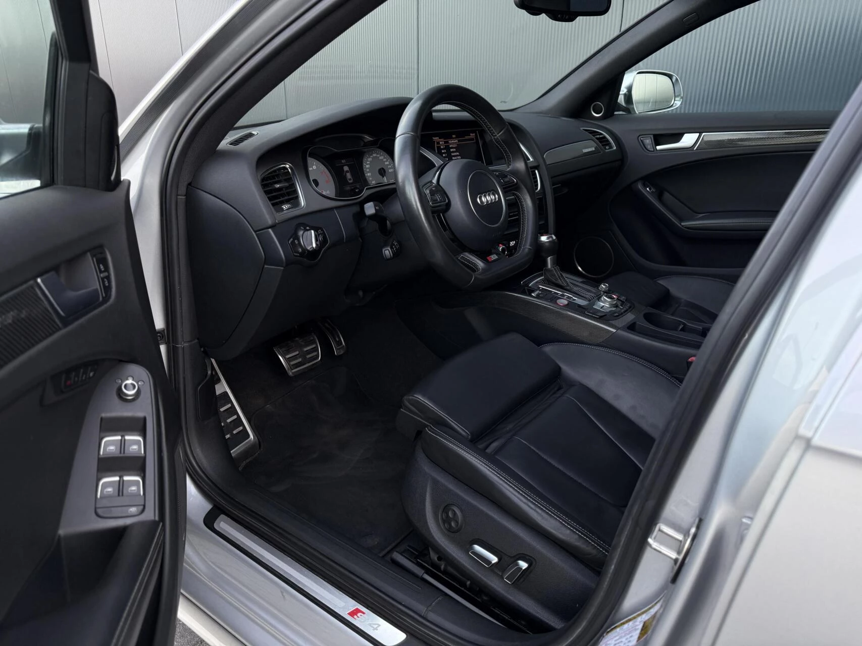 Hoofdafbeelding Audi S4