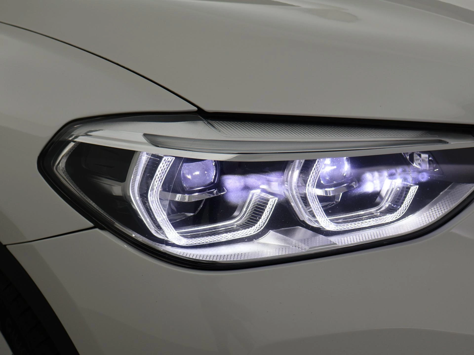 Hoofdafbeelding BMW iX3
