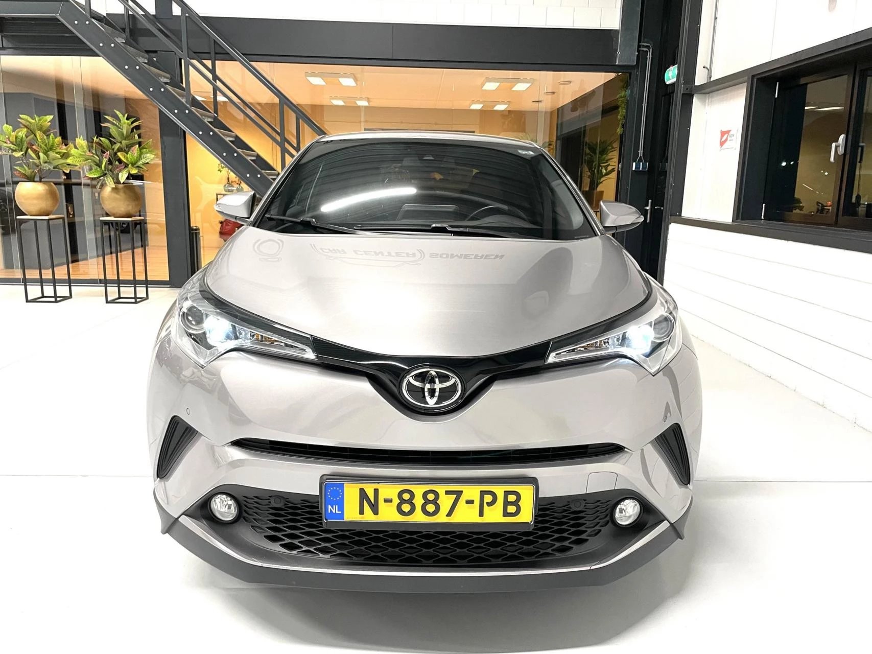 Hoofdafbeelding Toyota C-HR