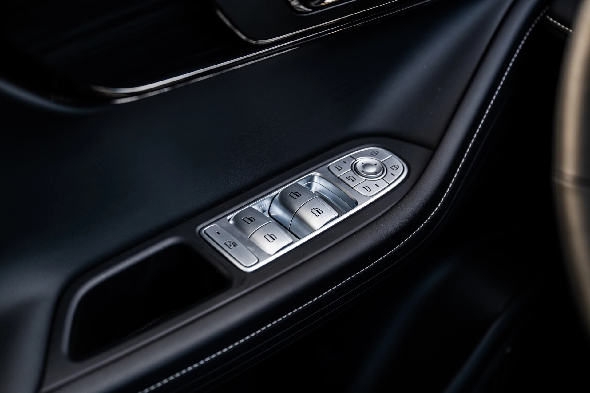 Hoofdafbeelding Omoda 5 SHS