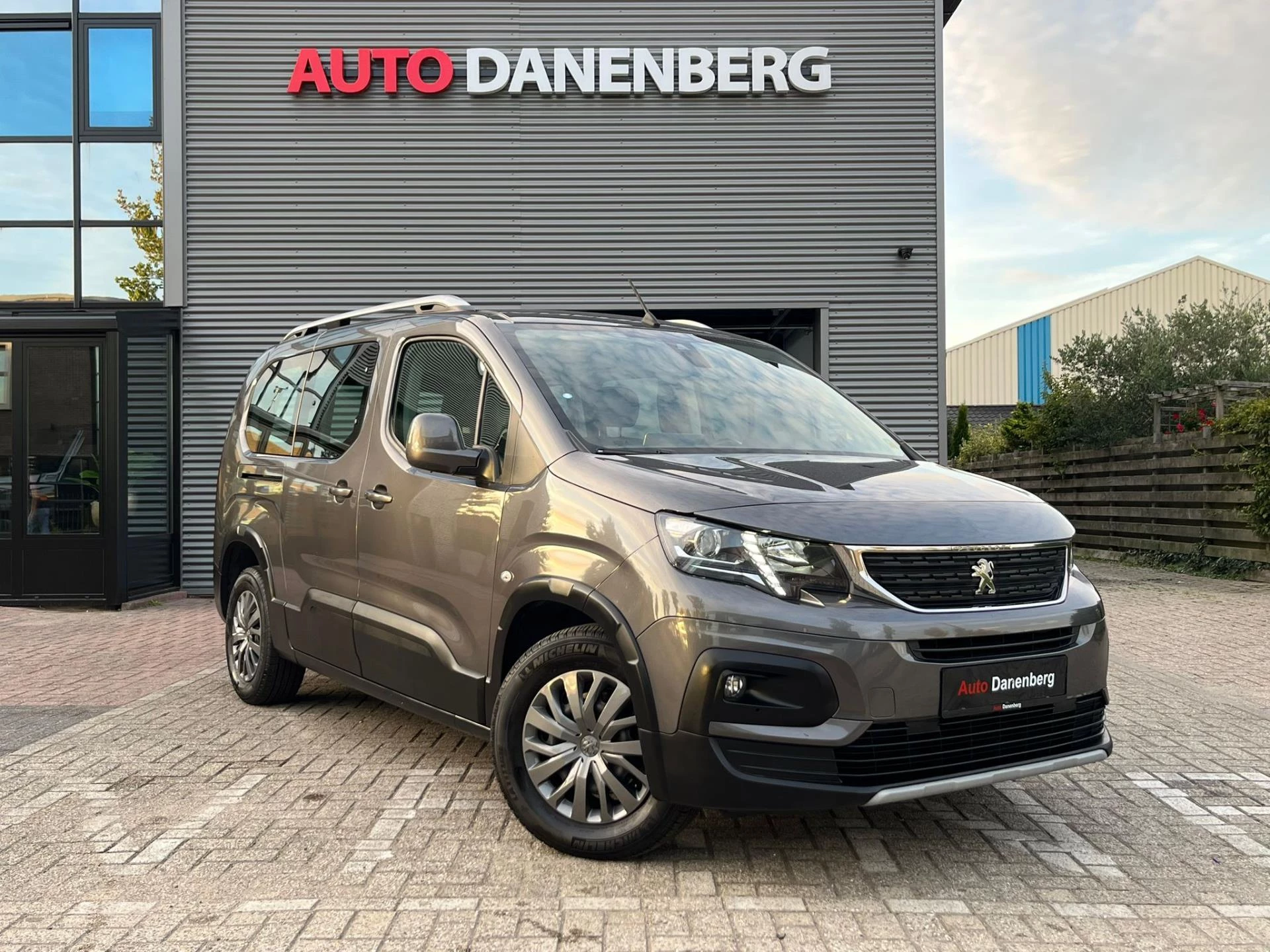 Hoofdafbeelding Peugeot Rifter