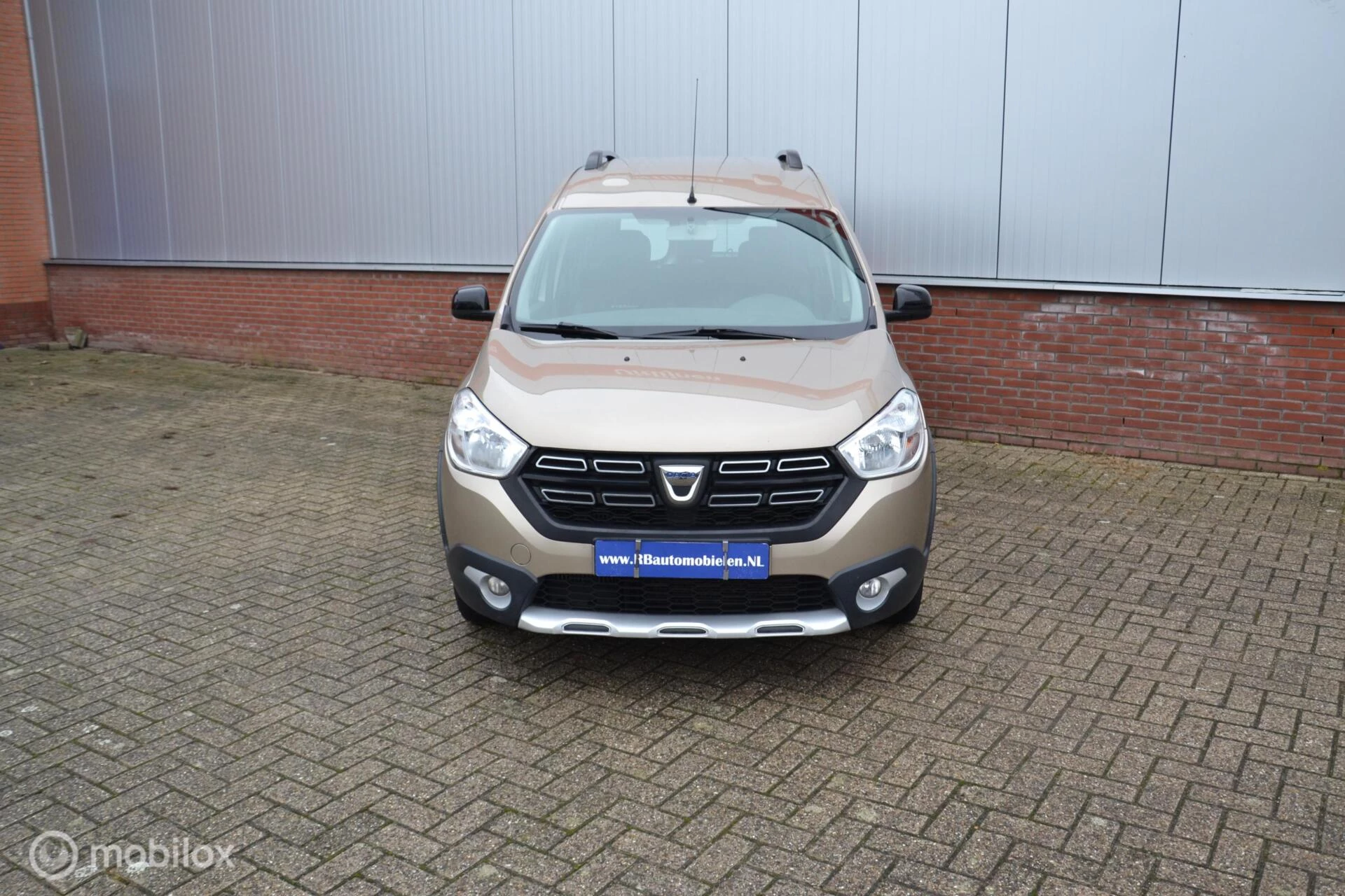 Hoofdafbeelding Dacia Dokker