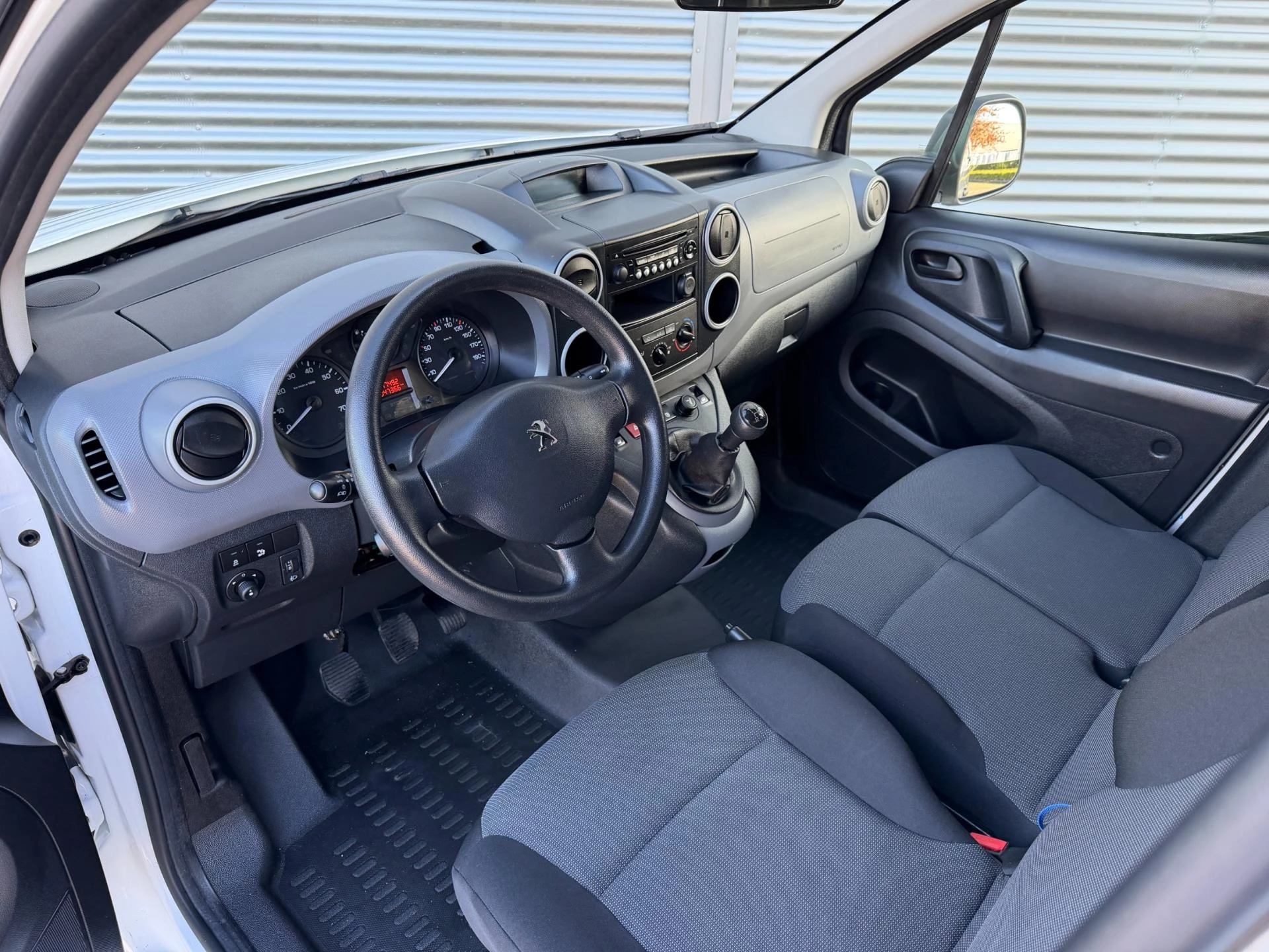 Hoofdafbeelding Peugeot Partner