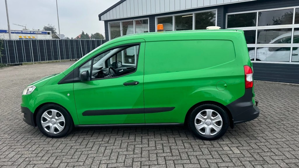 Hoofdafbeelding Ford Transit Courier