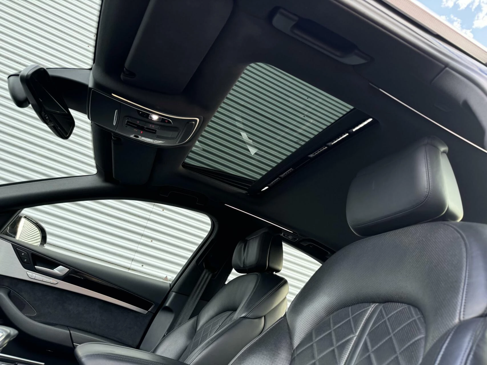 Hoofdafbeelding Audi A8
