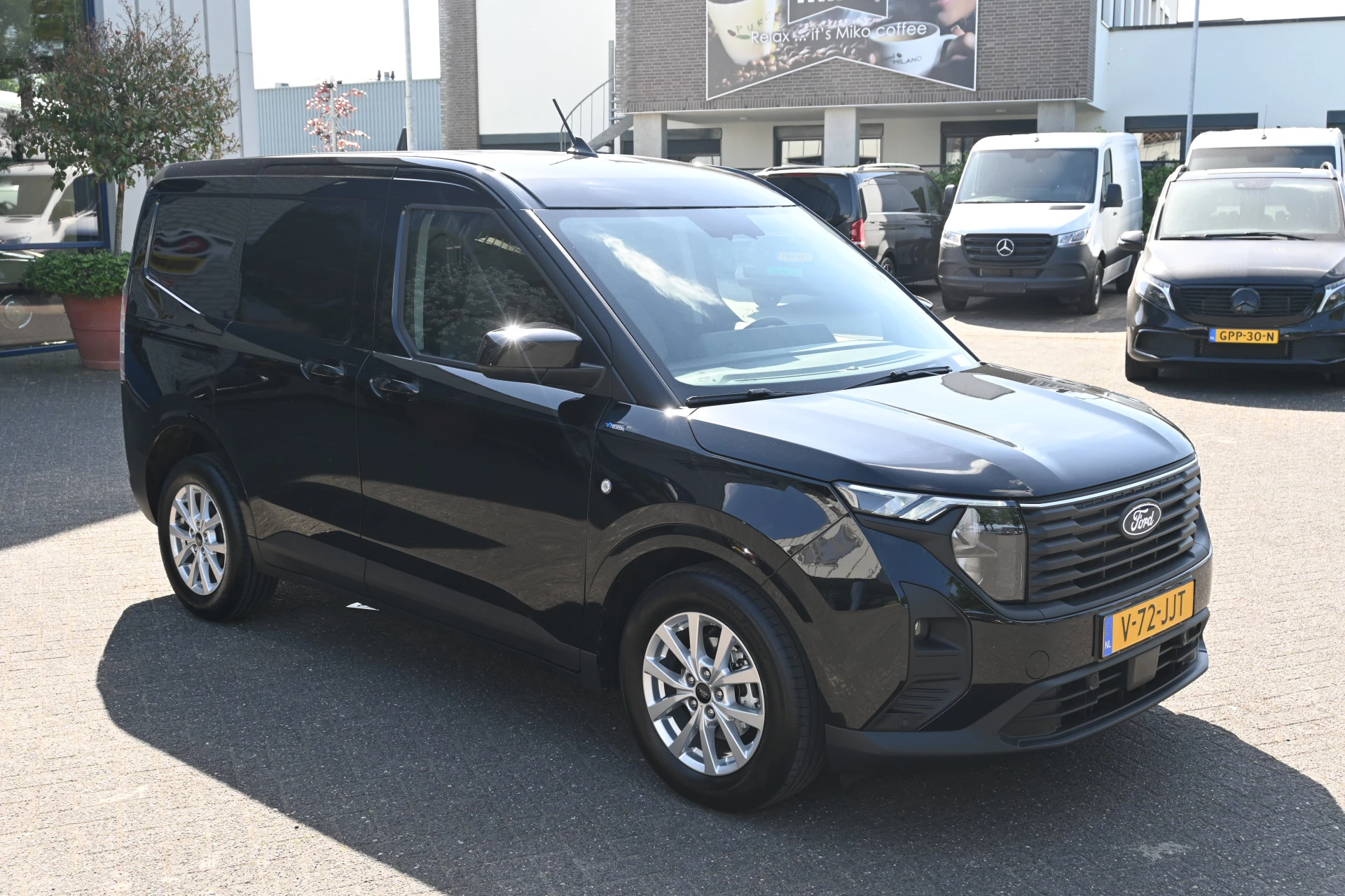 Hoofdafbeelding Ford Transit Courier