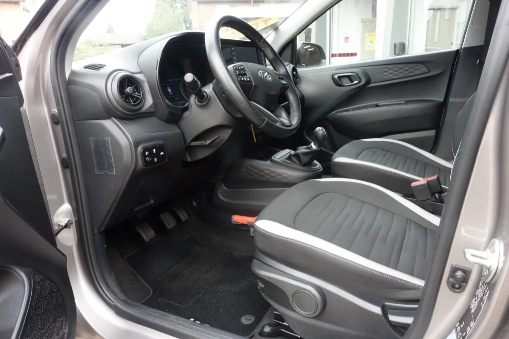 Hoofdafbeelding Hyundai i10