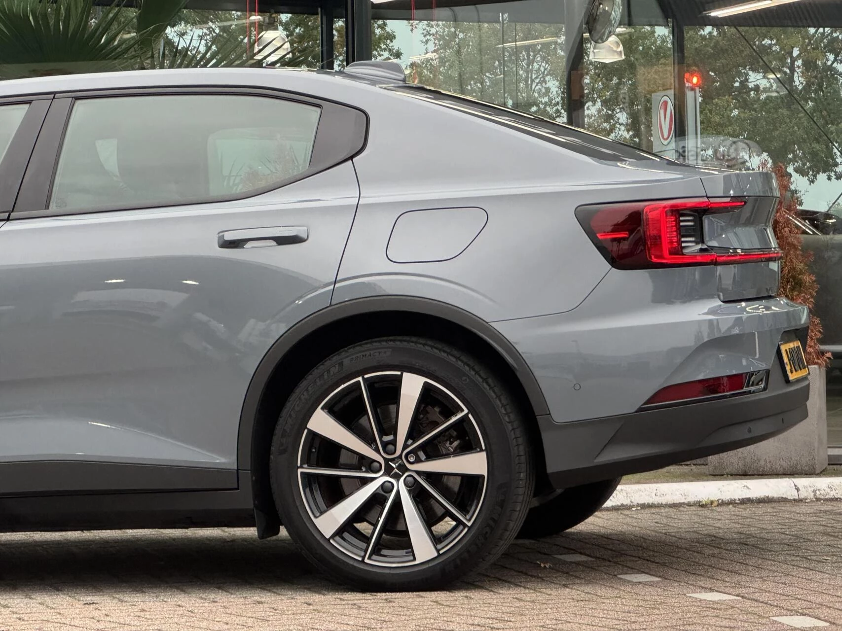 Hoofdafbeelding Polestar 2