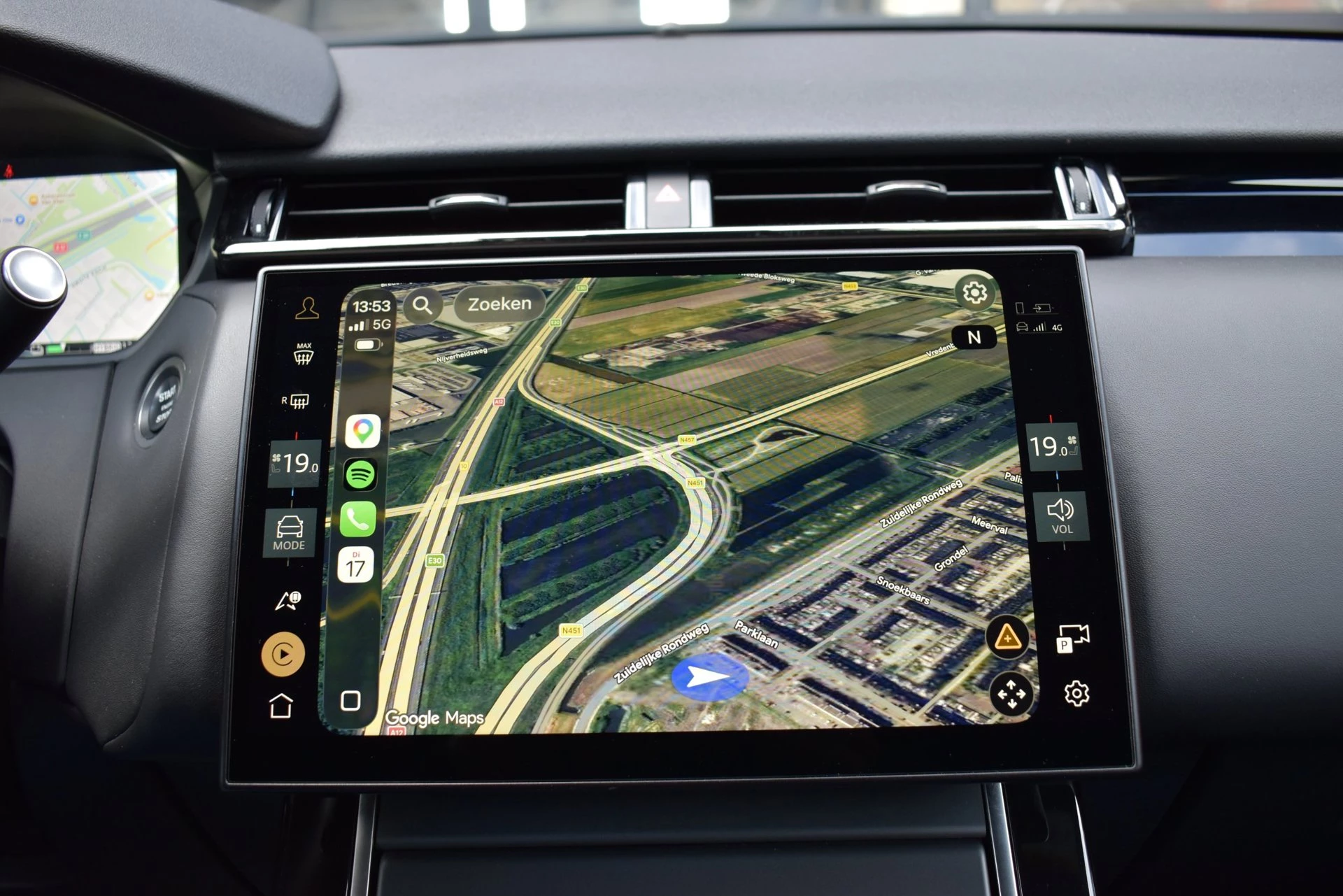 Hoofdafbeelding Land Rover Range Rover Velar