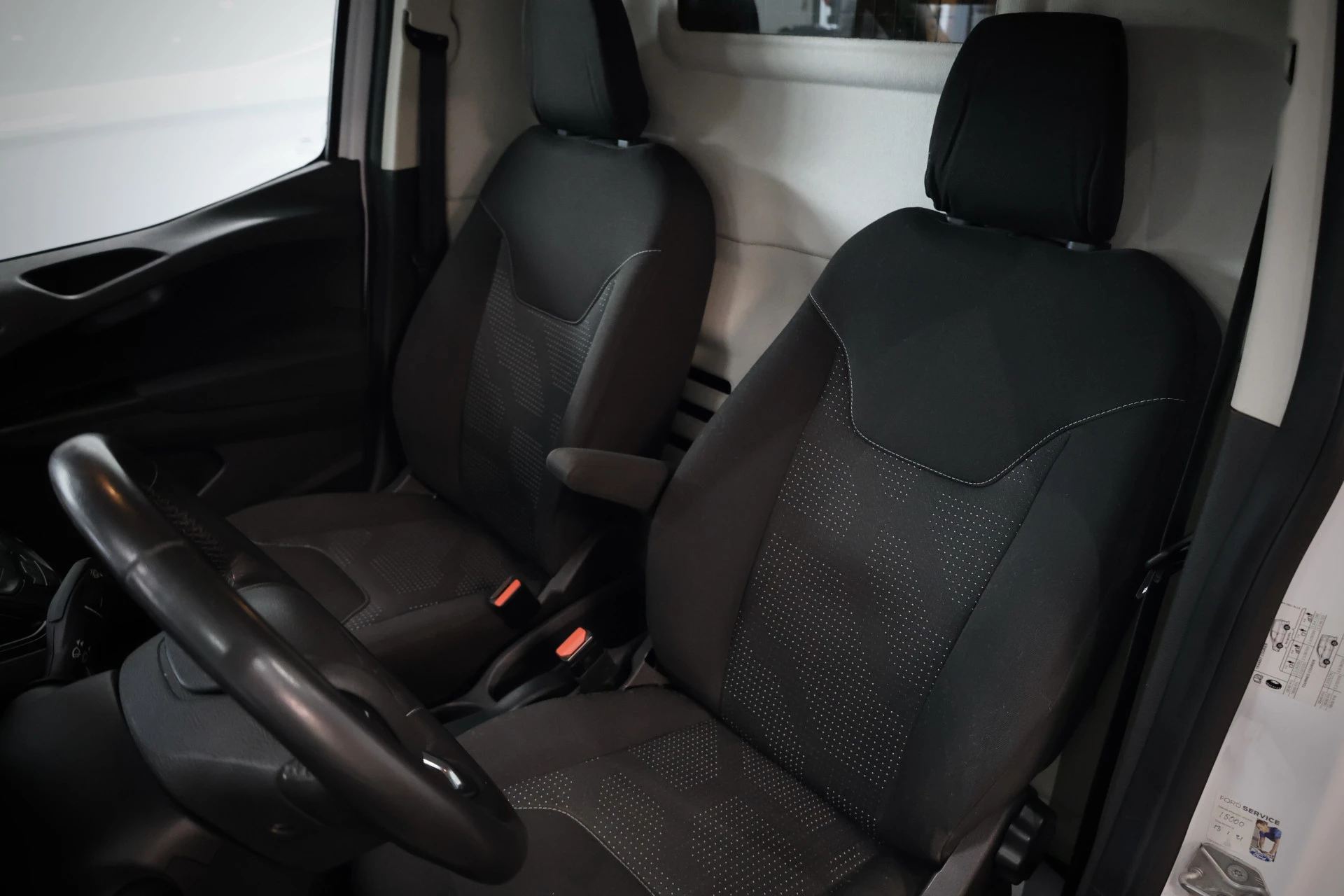 Hoofdafbeelding Ford Transit Courier