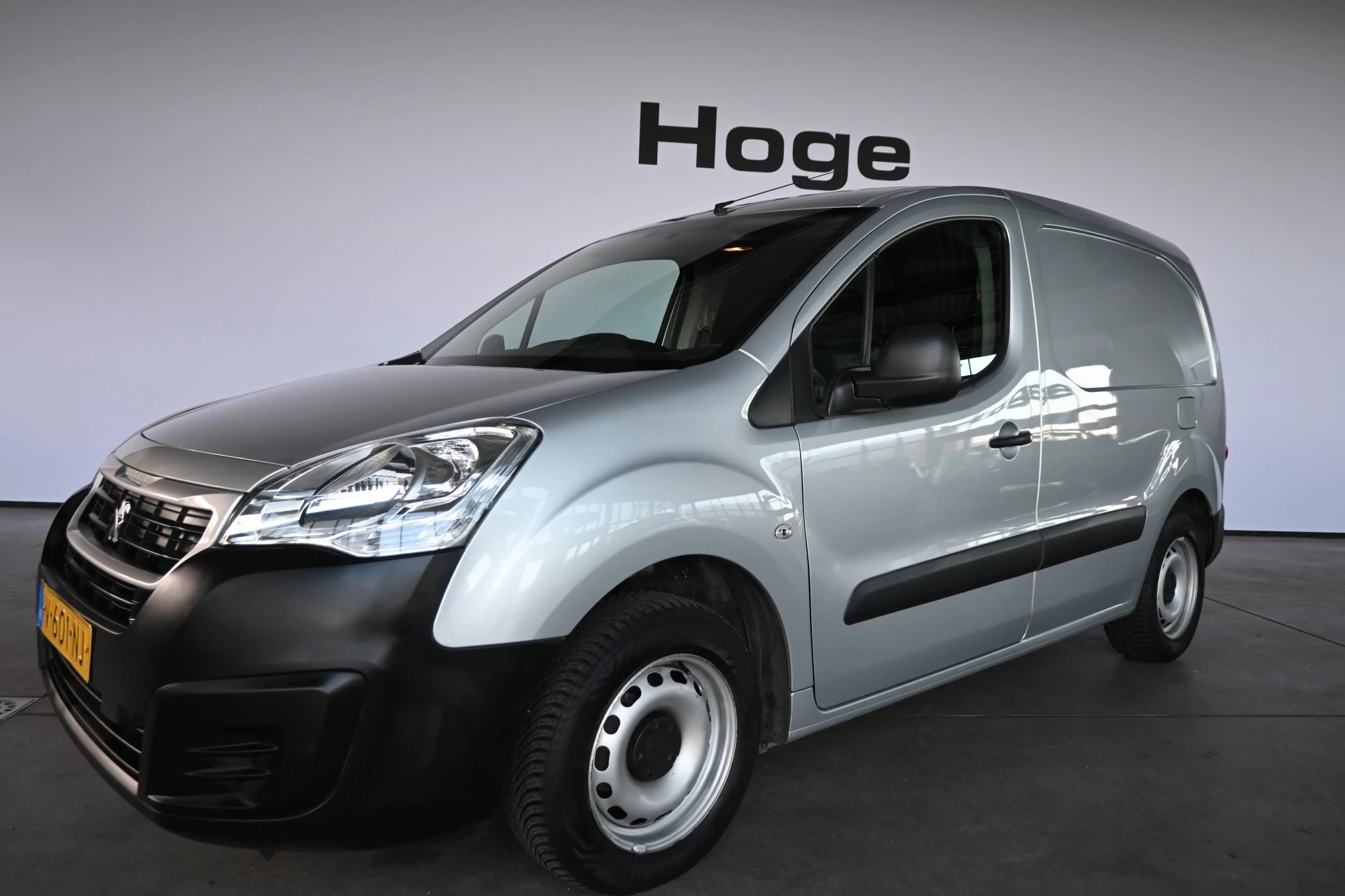 Hoofdafbeelding Peugeot Partner