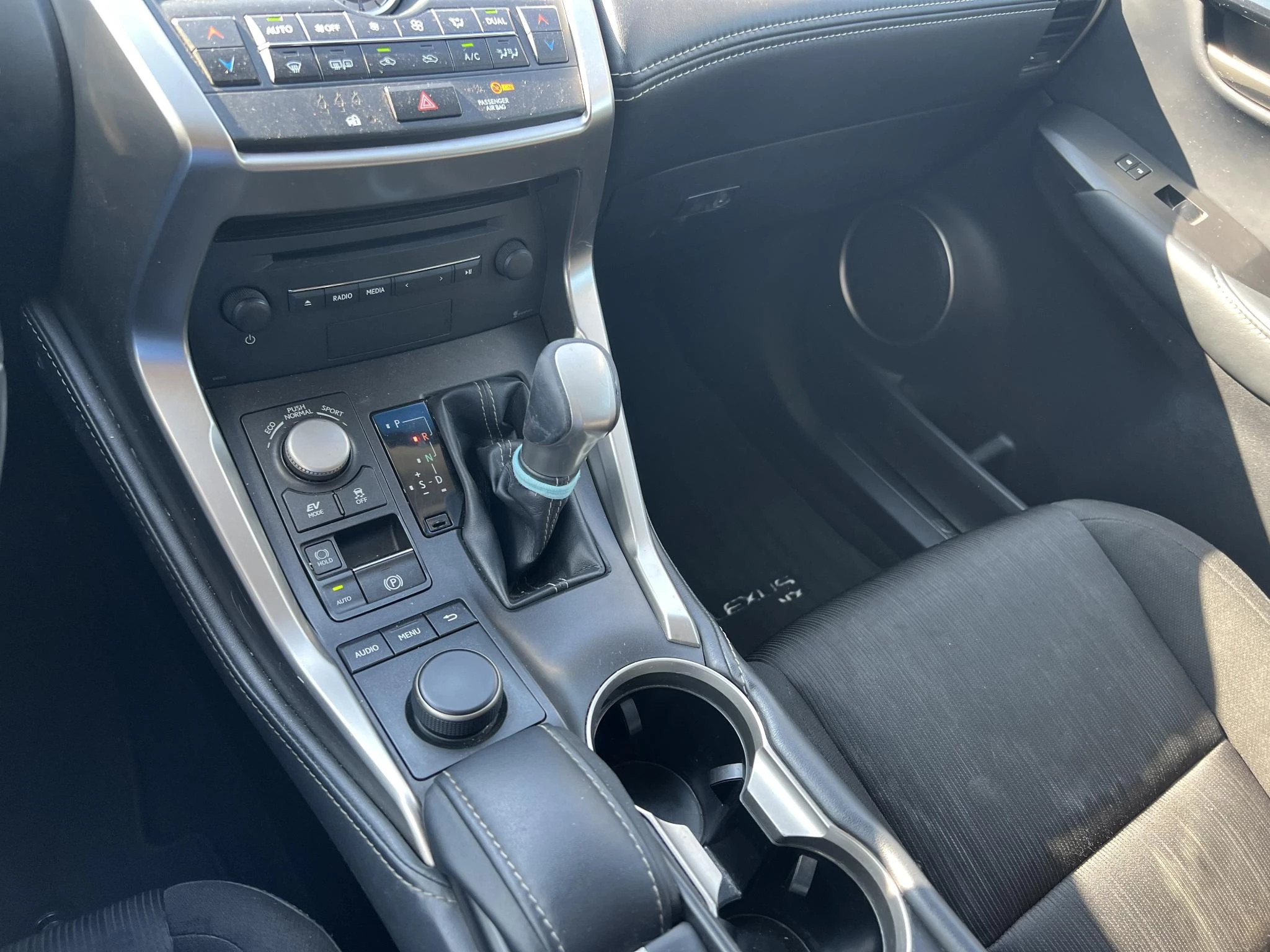 Hoofdafbeelding Lexus NX