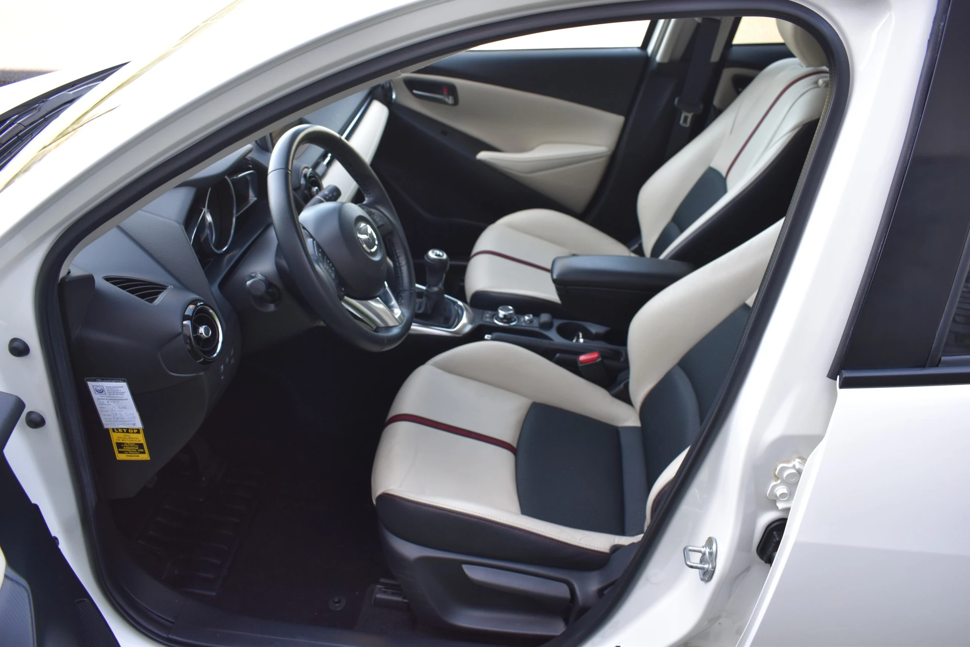 Hoofdafbeelding Mazda 2