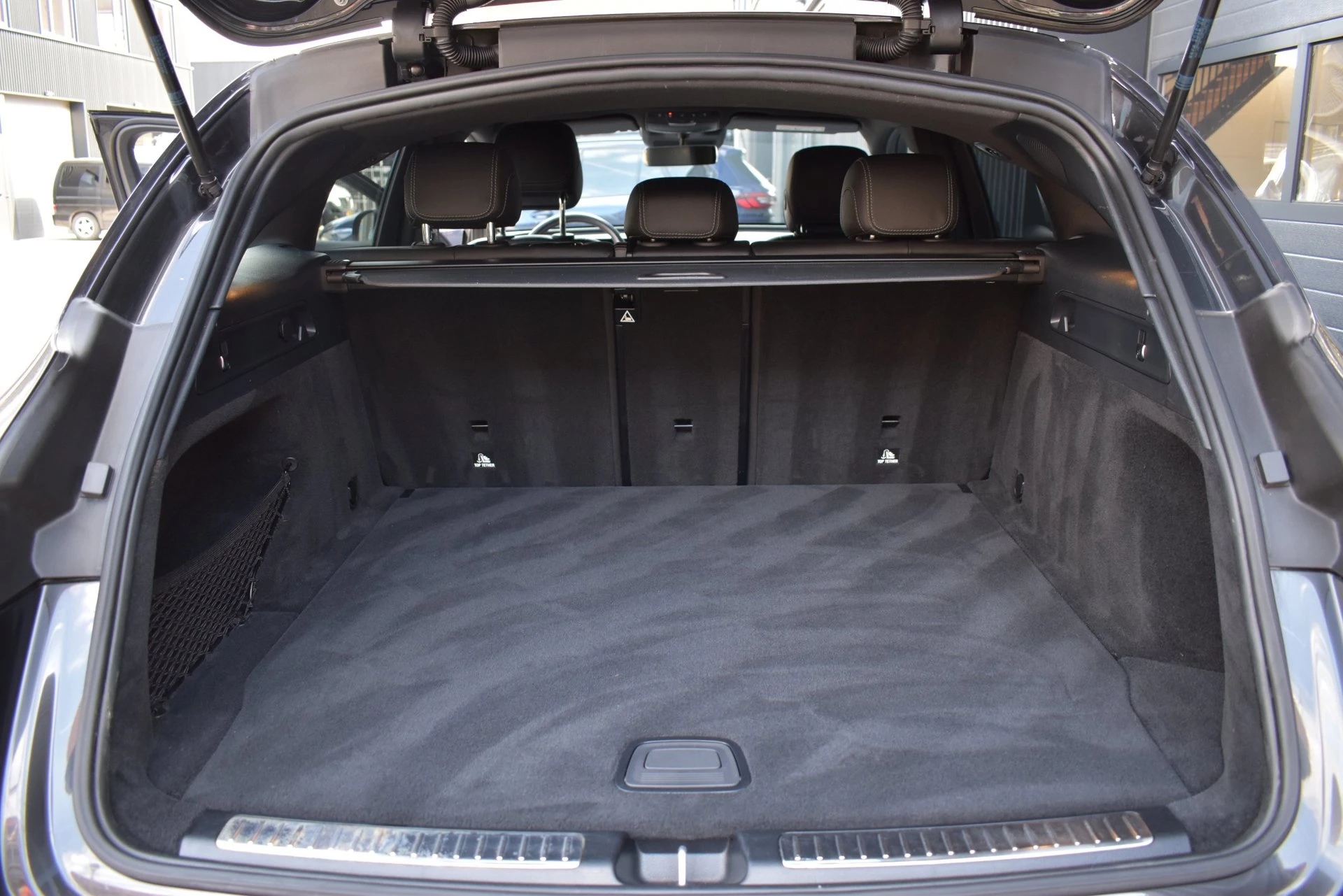 Hoofdafbeelding Mercedes-Benz EQC