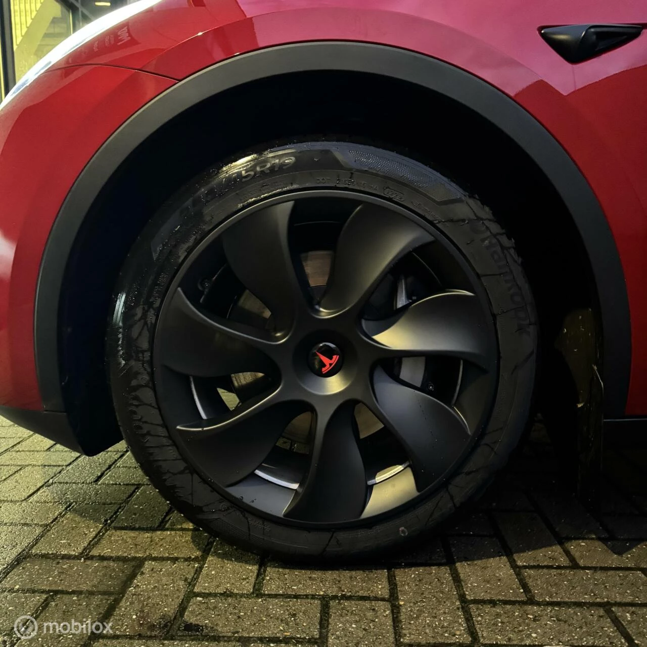 Hoofdafbeelding Tesla Model Y