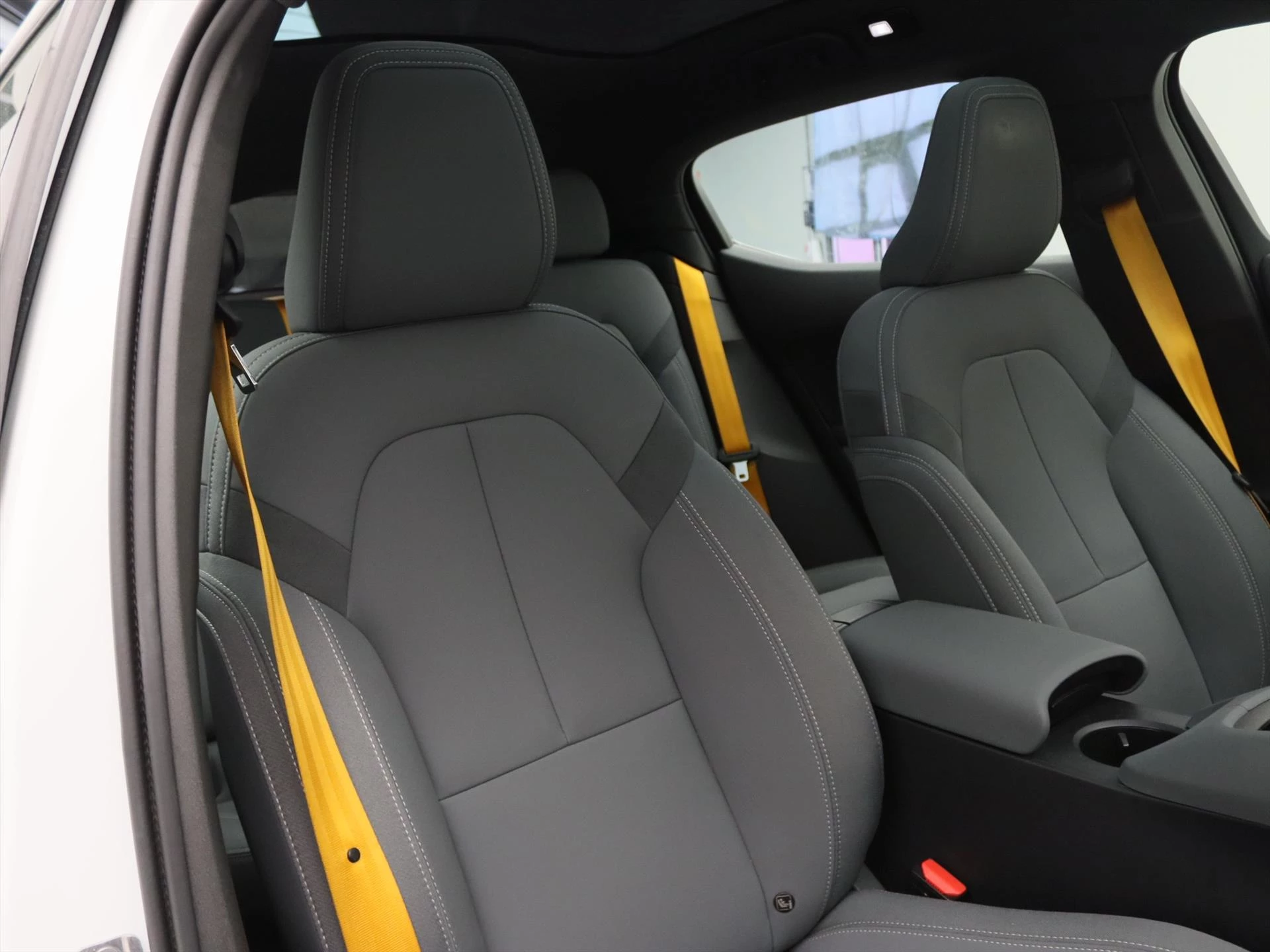 Hoofdafbeelding Polestar 2