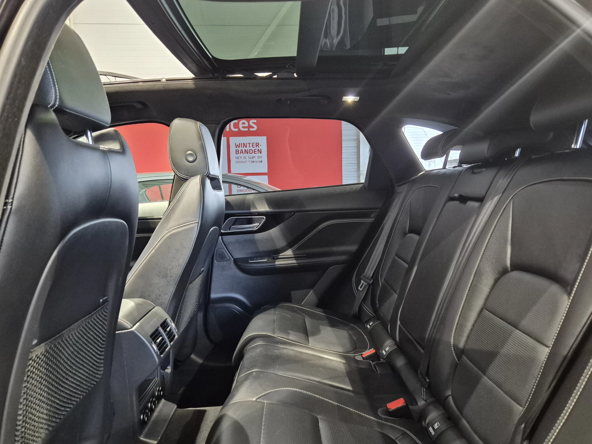 Hoofdafbeelding Jaguar F-PACE