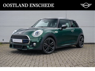 Hoofdafbeelding MINI Cooper MINI Cooper Hatchback JCW Chili / Sportstoelen / LED / Comfort Access / Navigatie Professional / Cruise Control