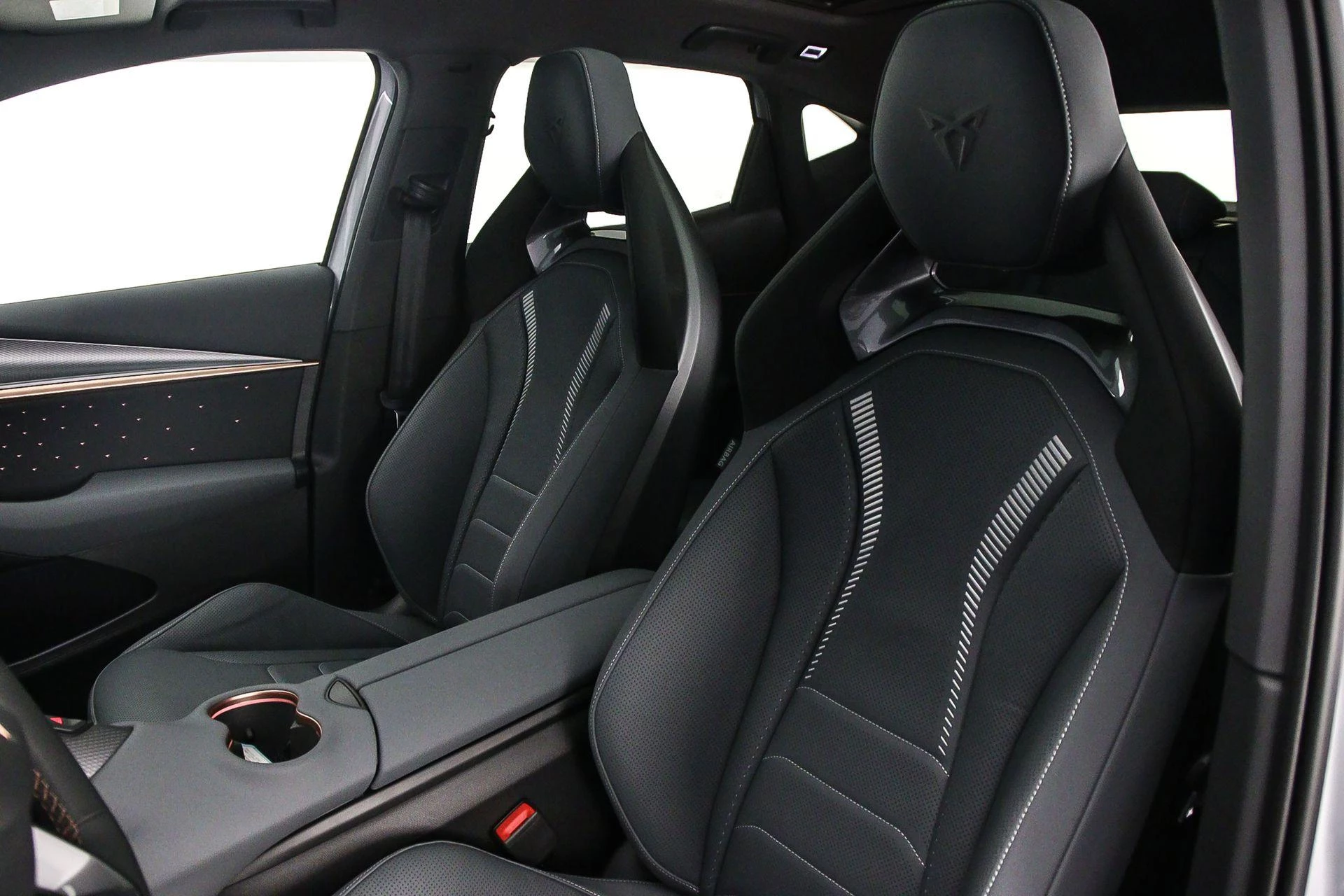 Hoofdafbeelding CUPRA Tavascan