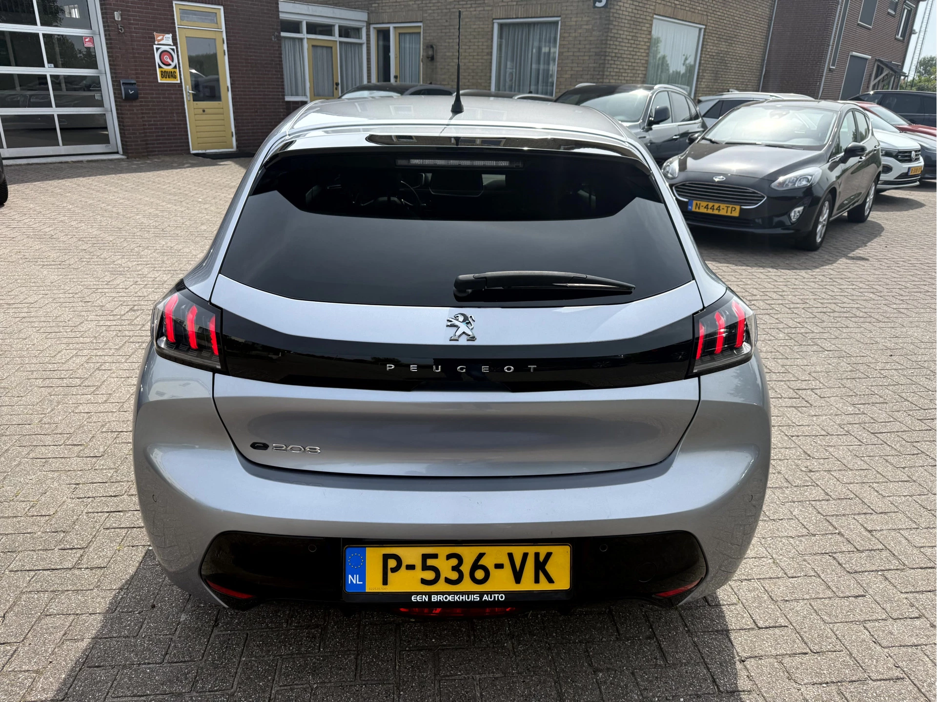 Hoofdafbeelding Peugeot e-208