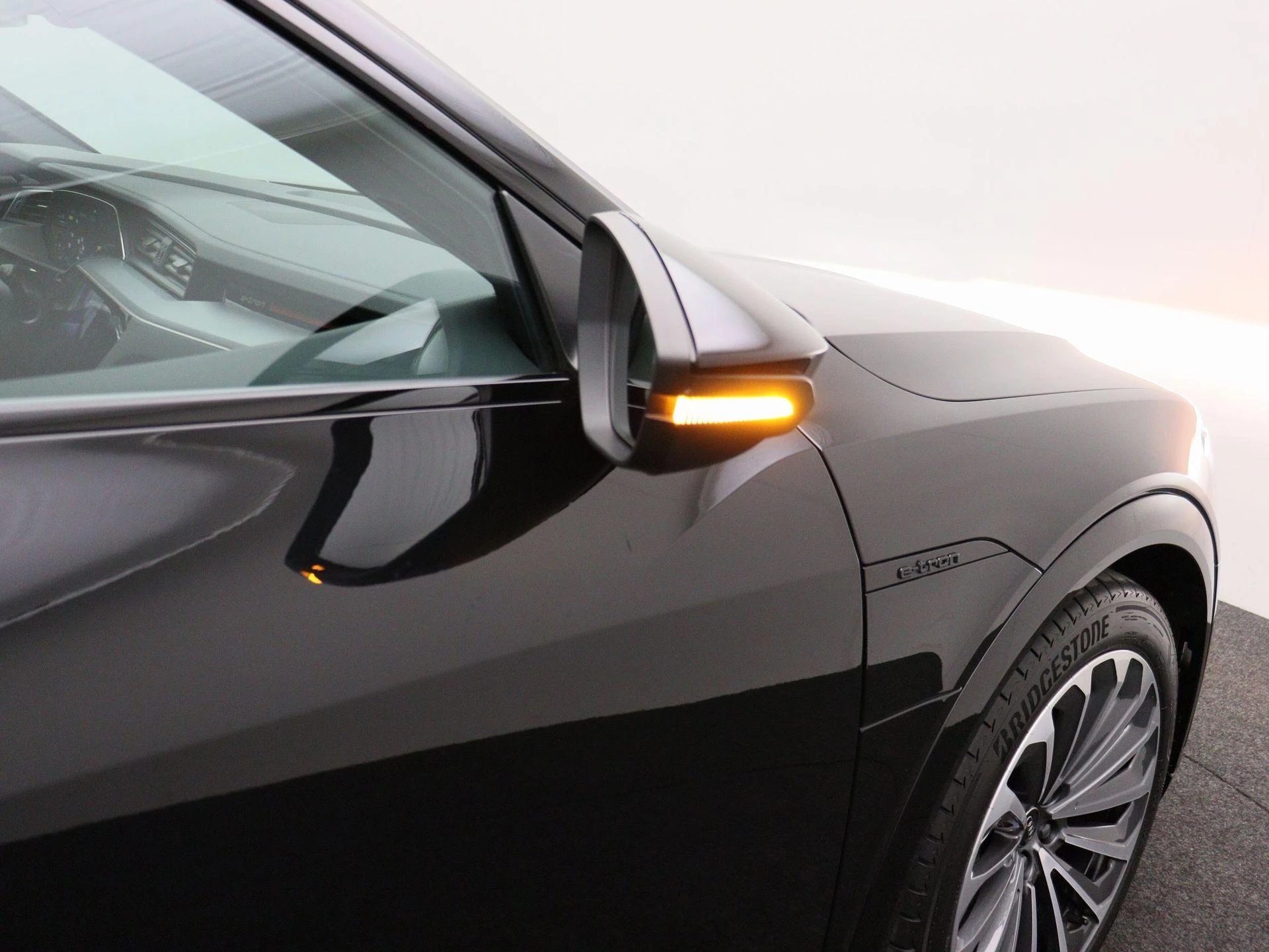 Hoofdafbeelding Audi Q8 e-tron
