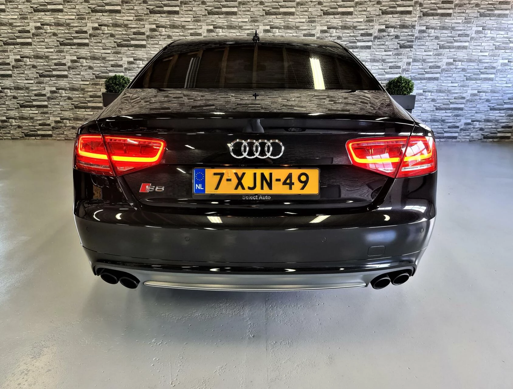 Hoofdafbeelding Audi S8