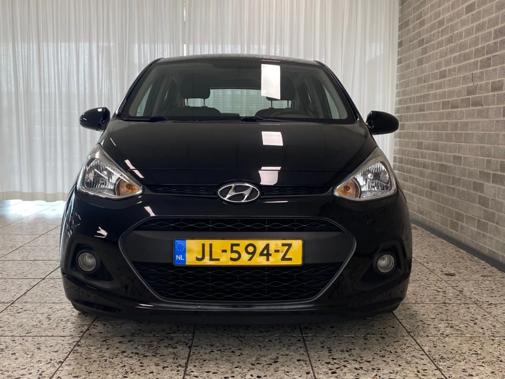 Hoofdafbeelding Hyundai i10