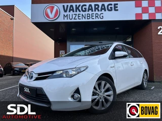 Hoofdafbeelding Toyota Auris Toyota Auris Touring Sports 1.8 Hybrid Dynamic // PANODAK // NAVI // CAMERA // CLIMA // CRUISE