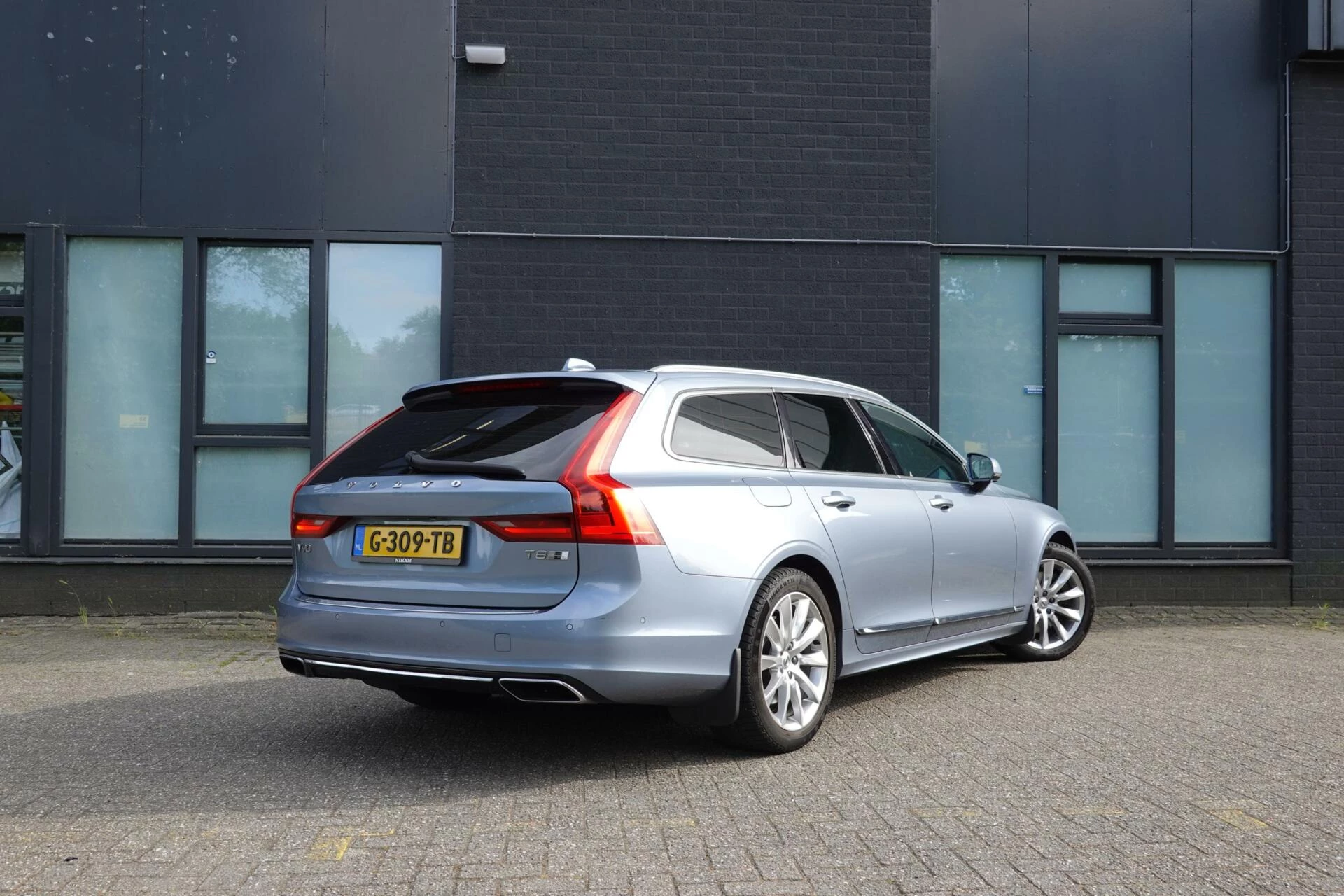 Hoofdafbeelding Volvo V90