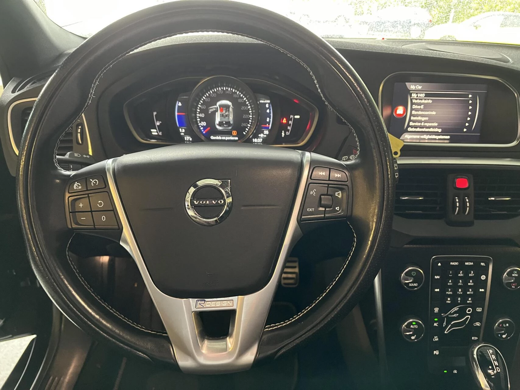 Hoofdafbeelding Volvo V40