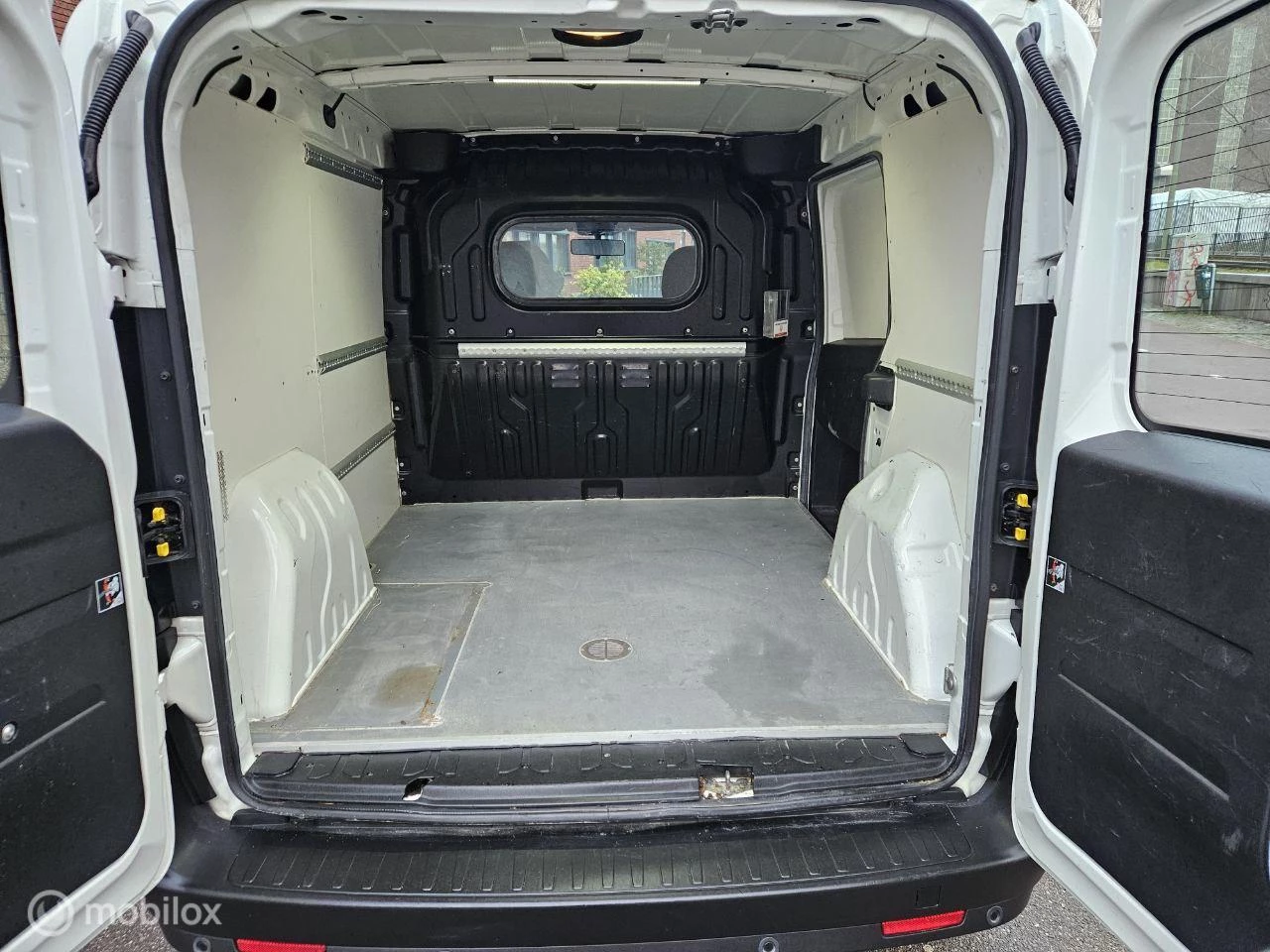 Hoofdafbeelding Opel Combo