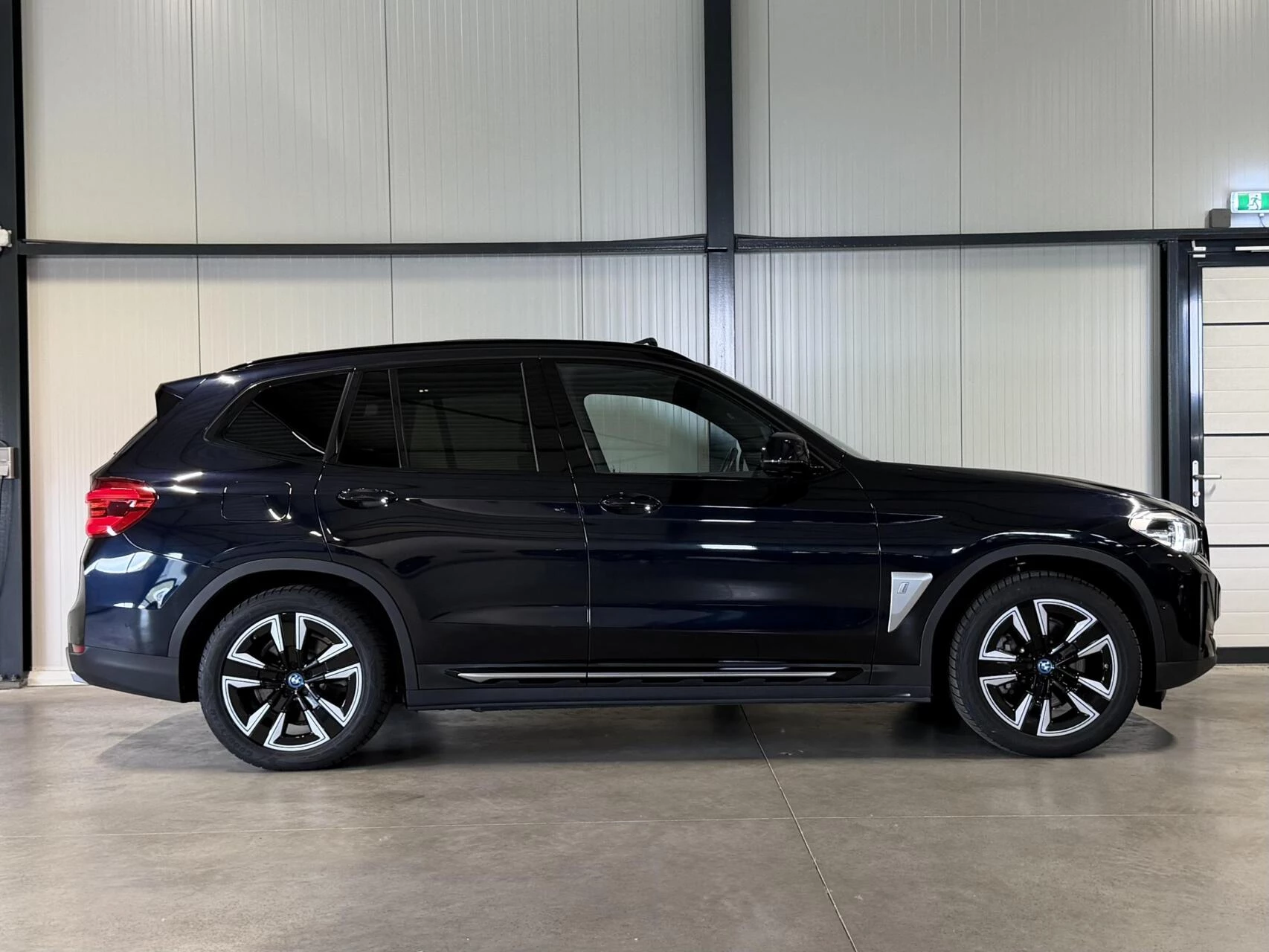 Hoofdafbeelding BMW iX3