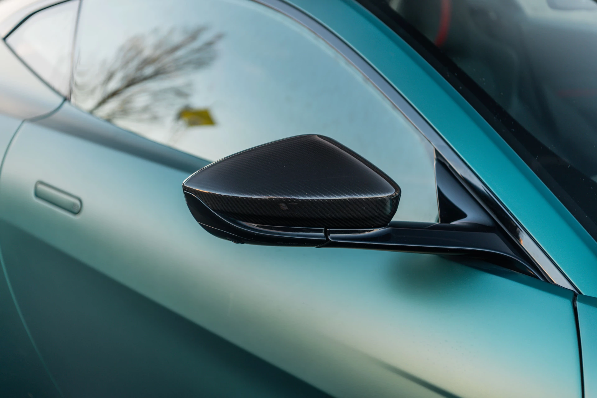 Hoofdafbeelding Aston Martin V8 Vantage